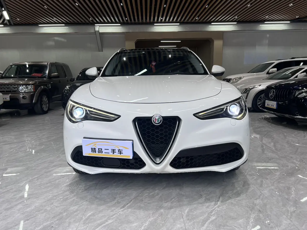 Alfa romeo Stelvio  из Китая