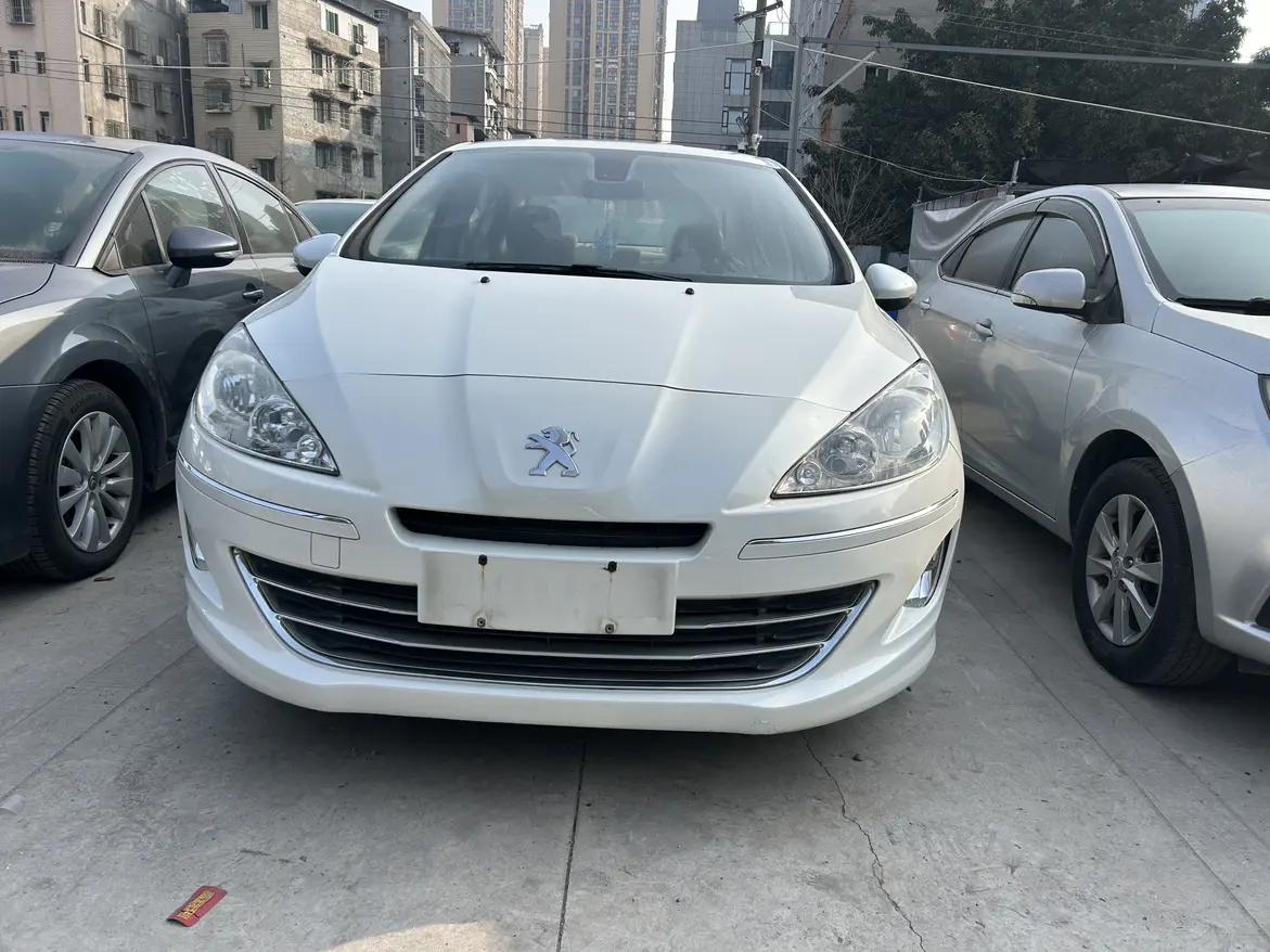Peugeot 408  из Китая