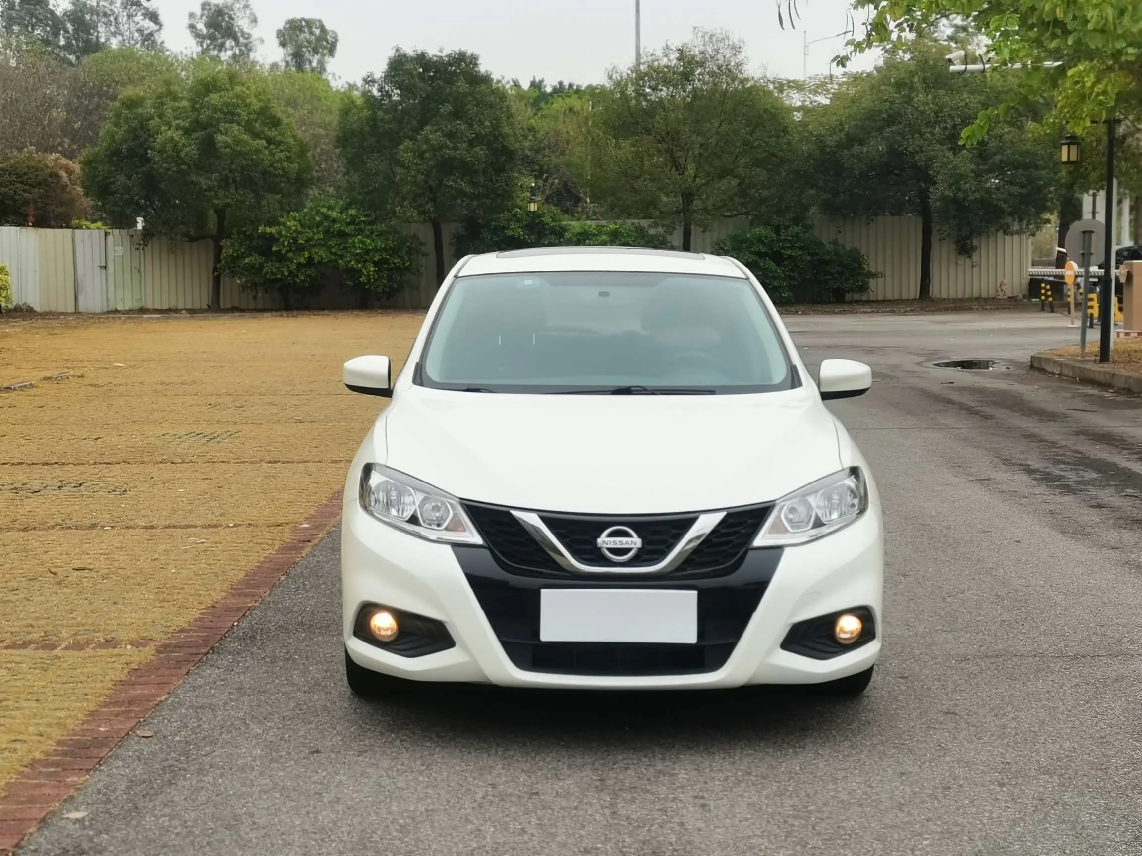 Nissan Tiida  из Китая