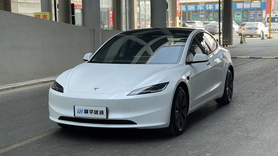 Tesla Model 3  из Китая