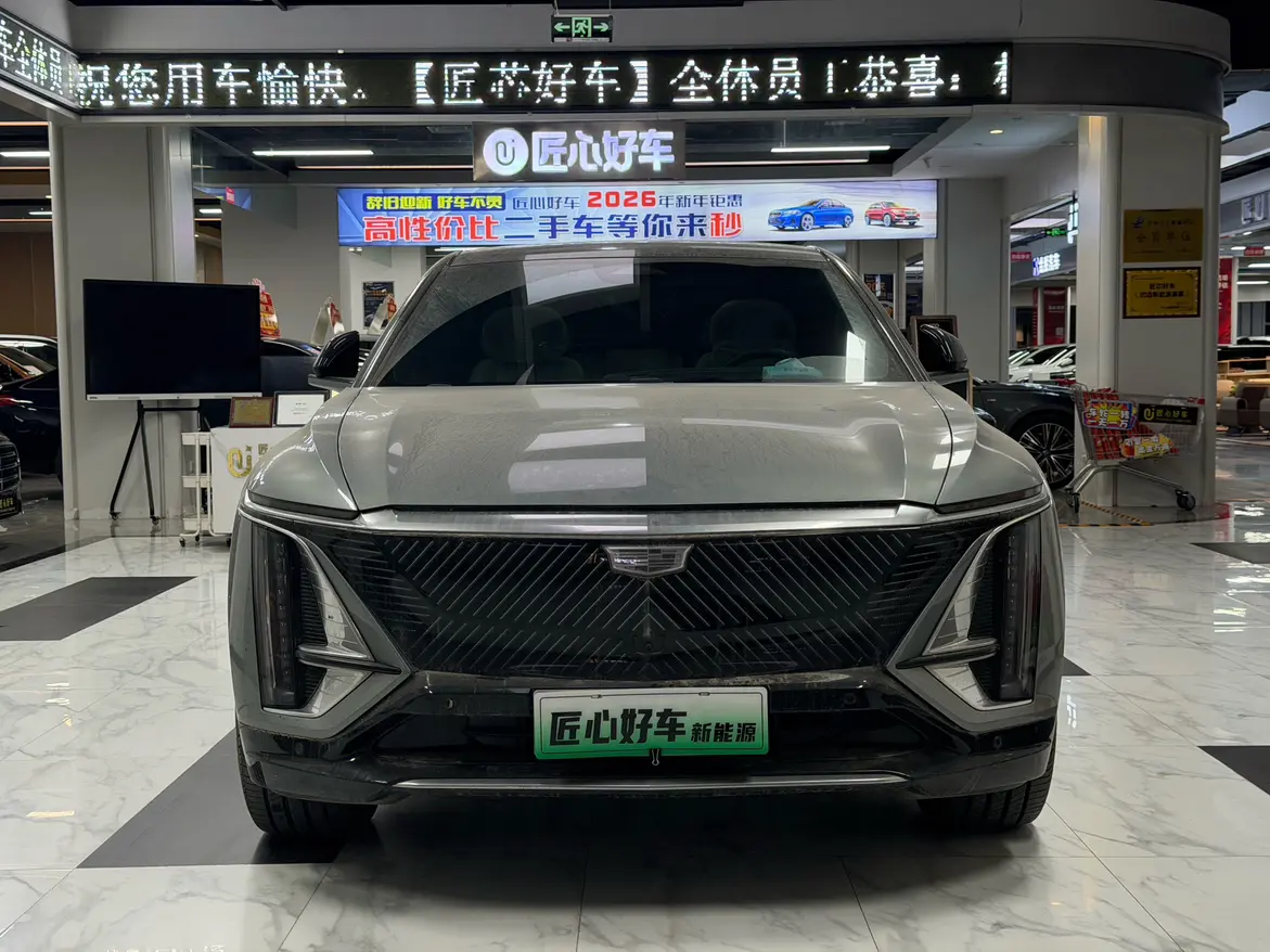 Cadillac IQ Ruige  из Китая