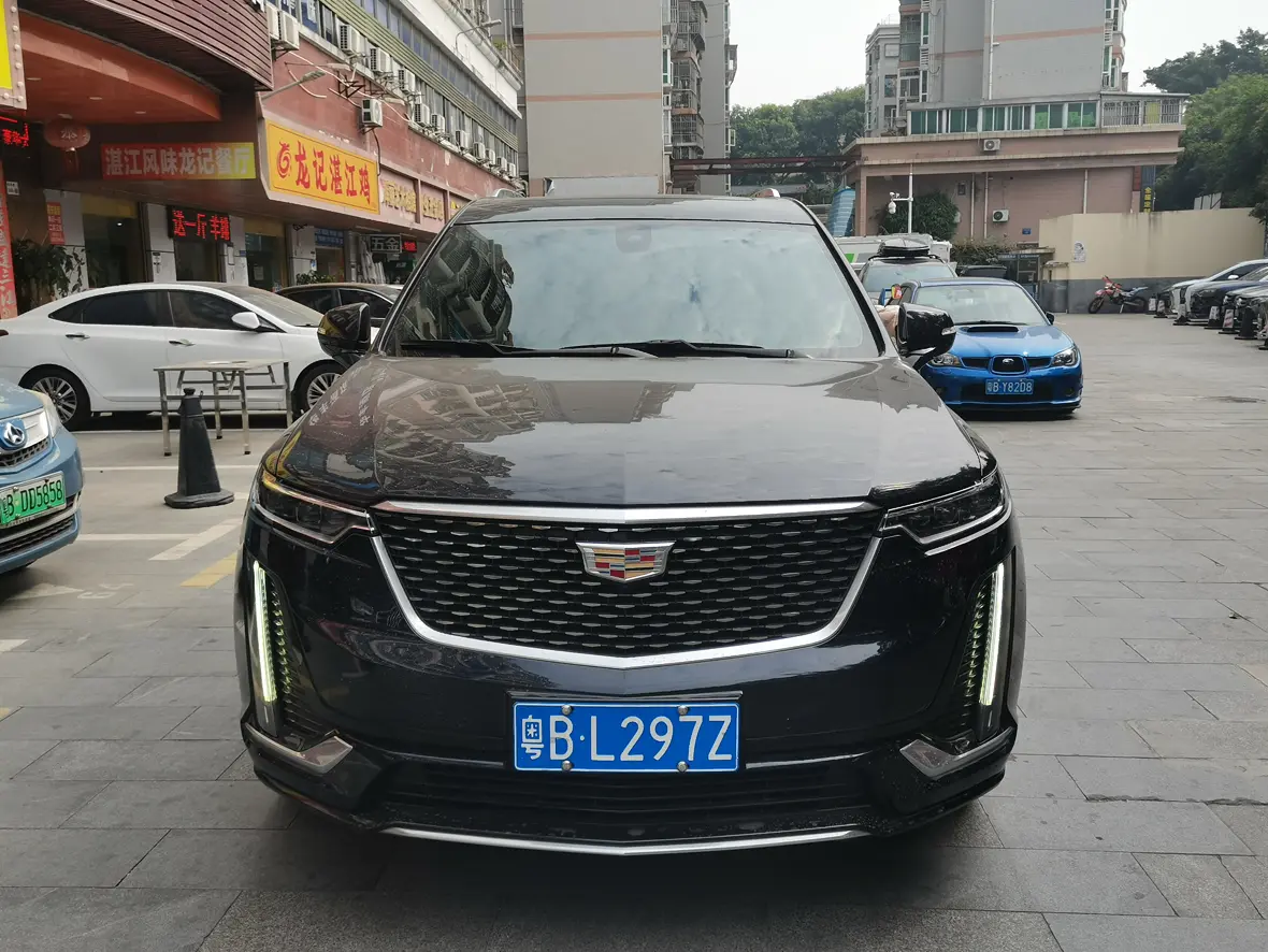 Cadillac XT6  из Китая