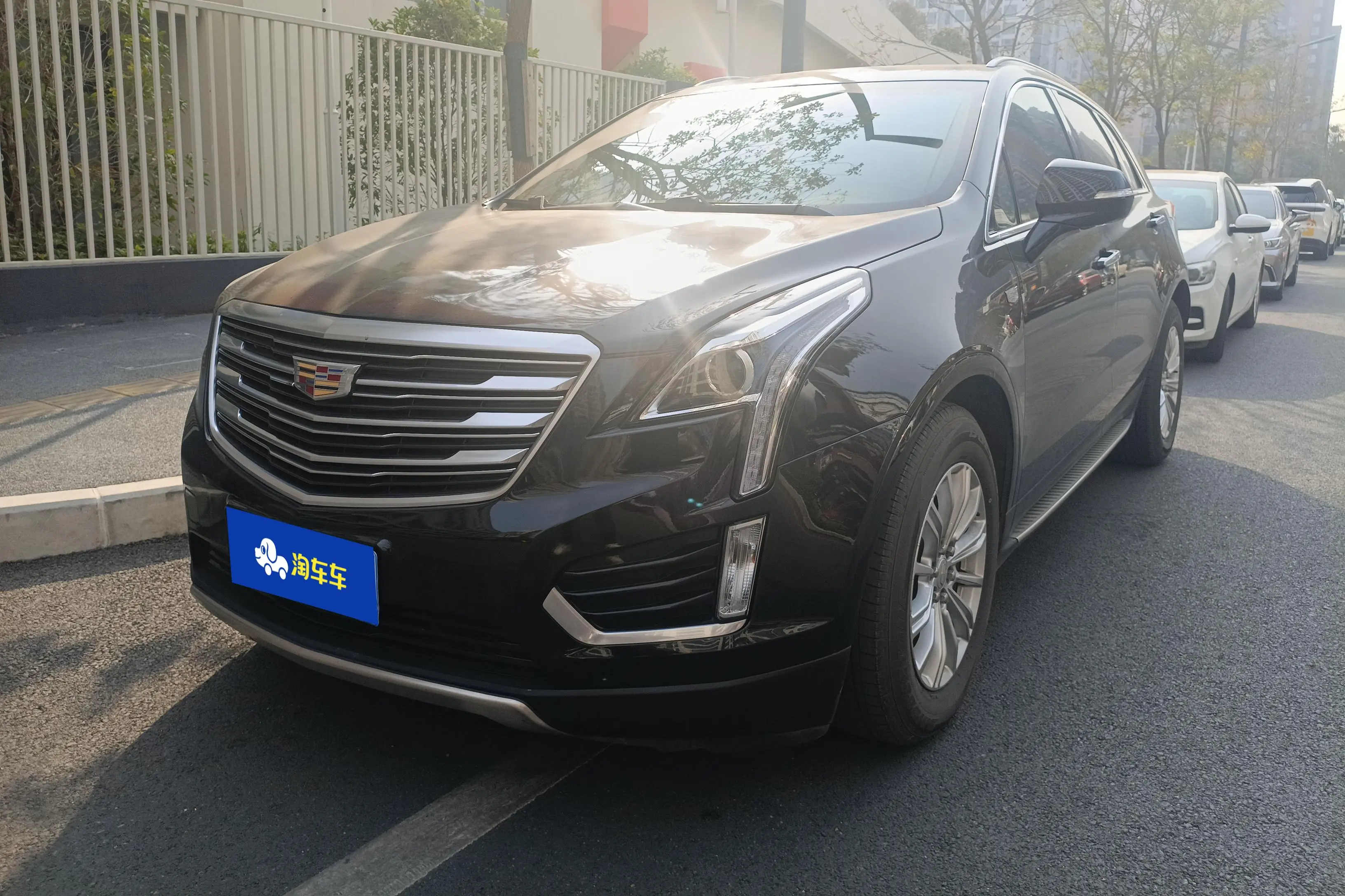 Cadillac XT5  из Китая