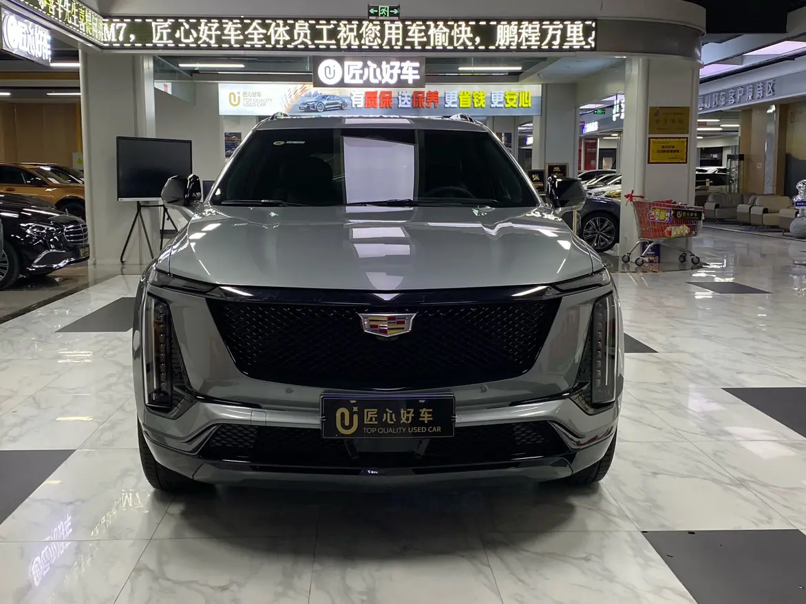 Cadillac XT5  из Китая