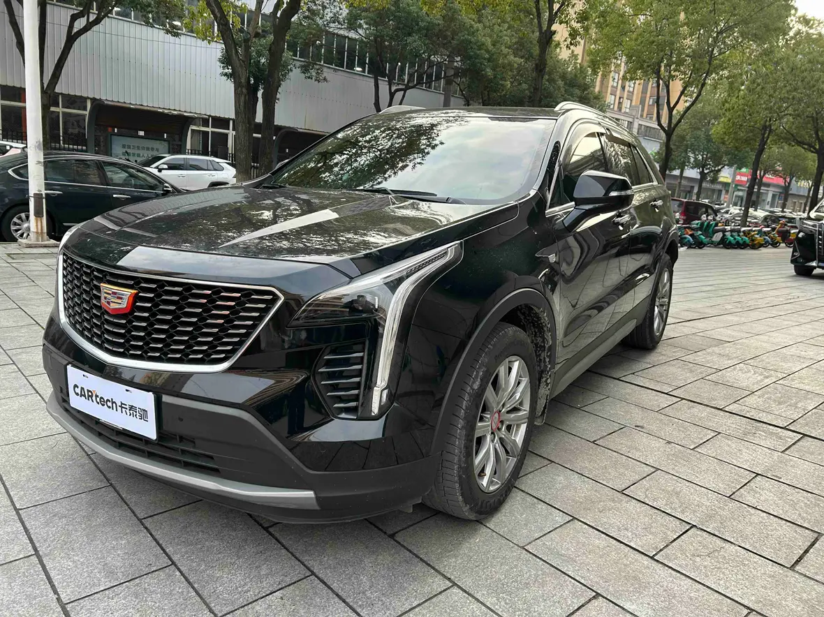 Cadillac XT4  из Китая