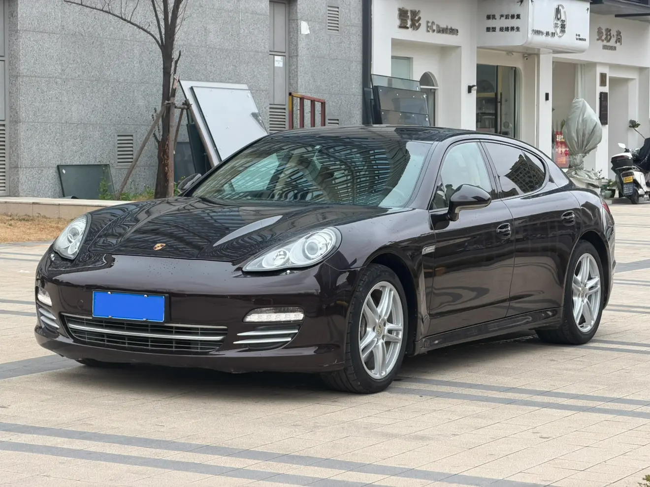 Porsche Panamera  из Китая