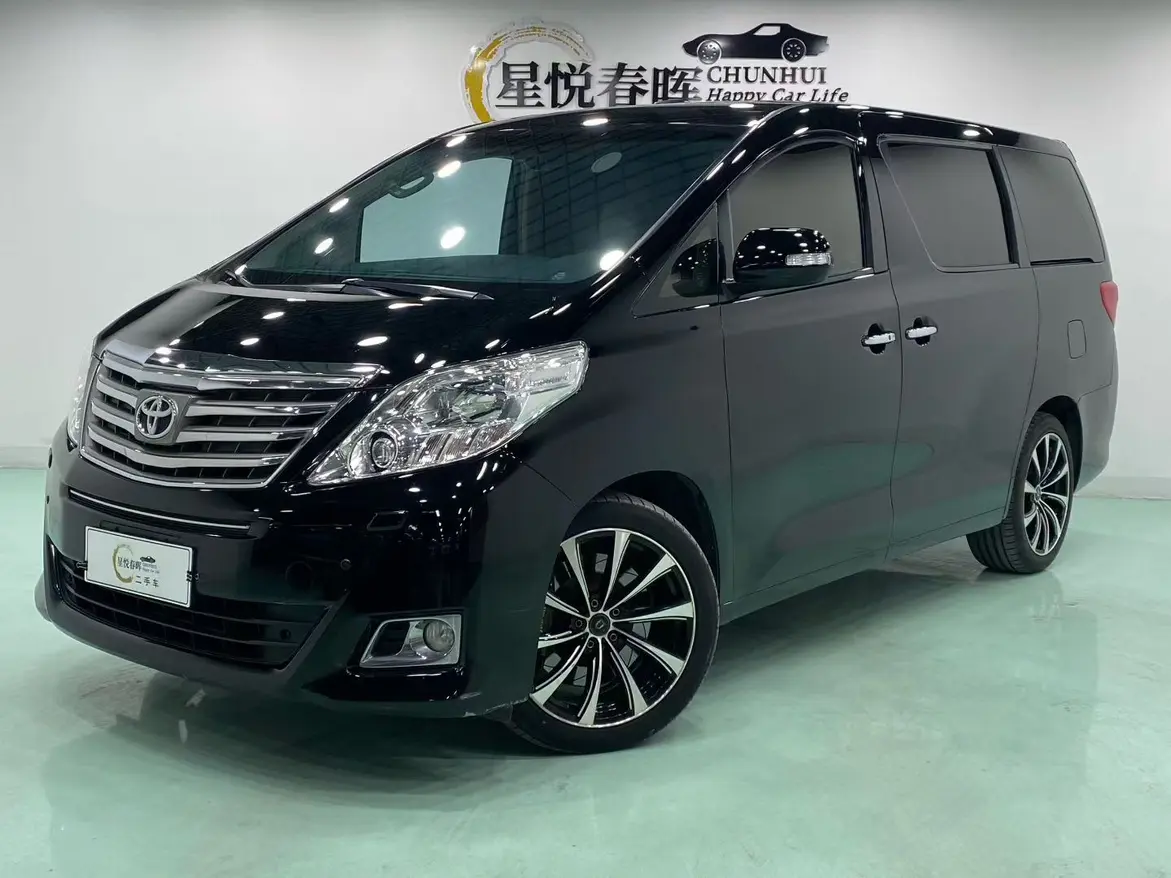 Toyota Alphard (Elfa)  из Китая