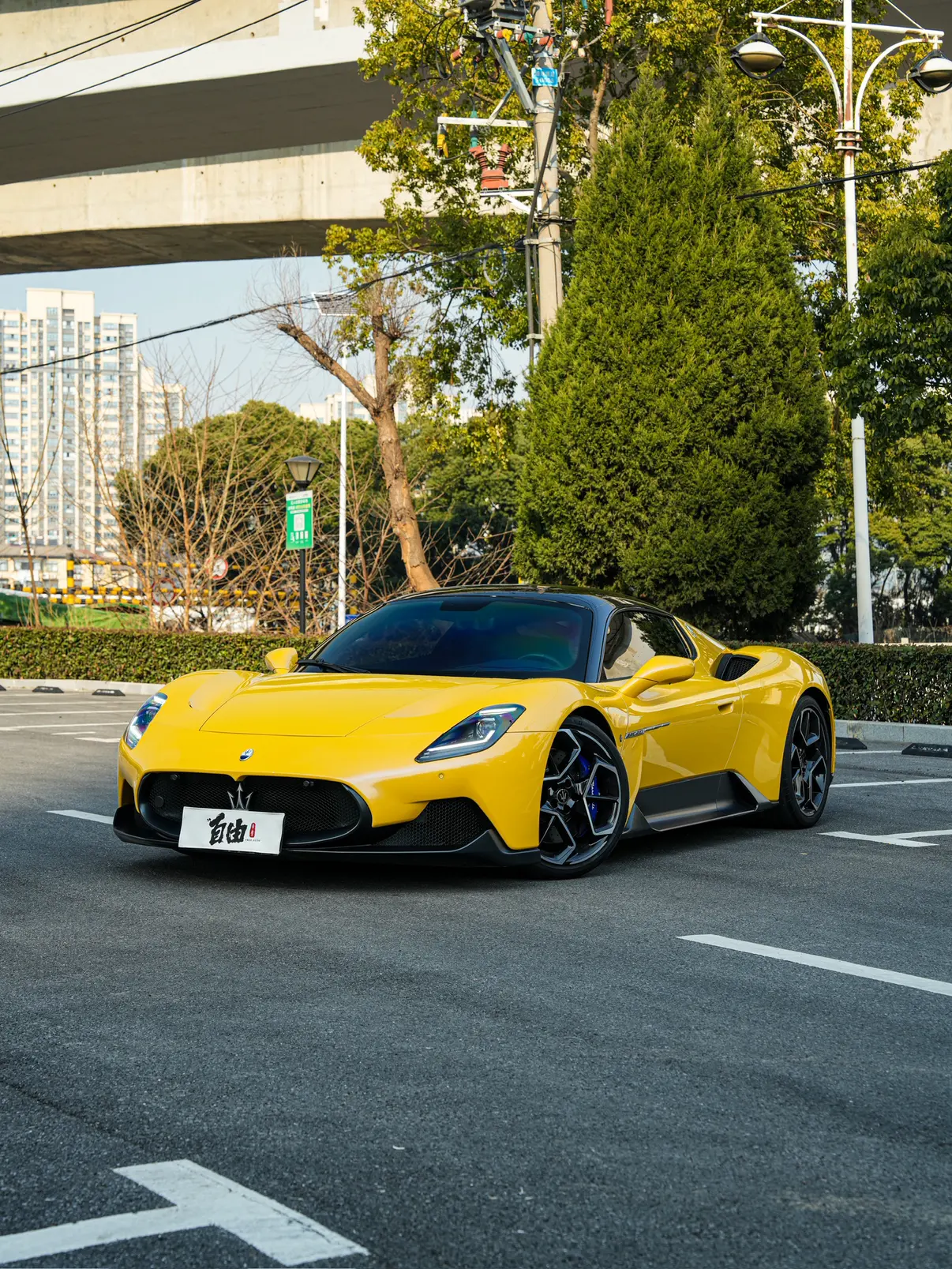 Maserati MC20  из Китая