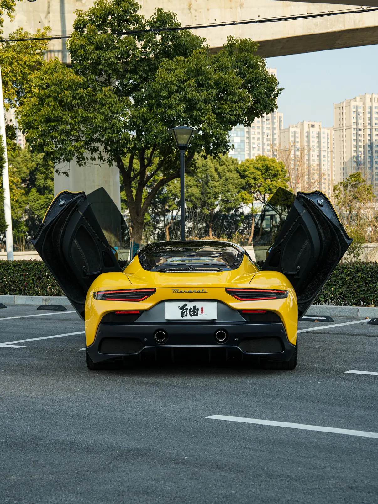 Maserati MC20  из Китая