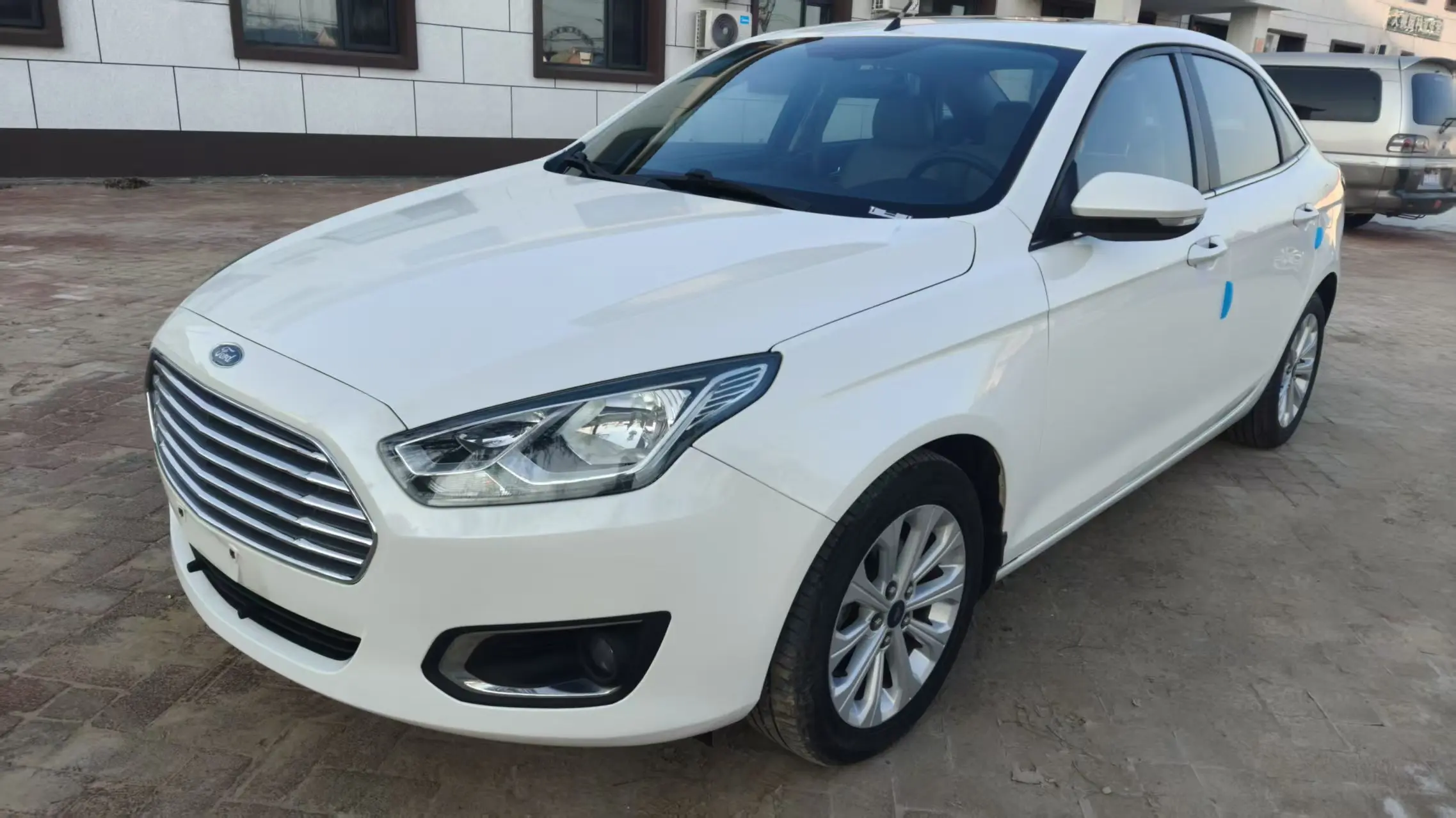 Ford Forrest  из Китая