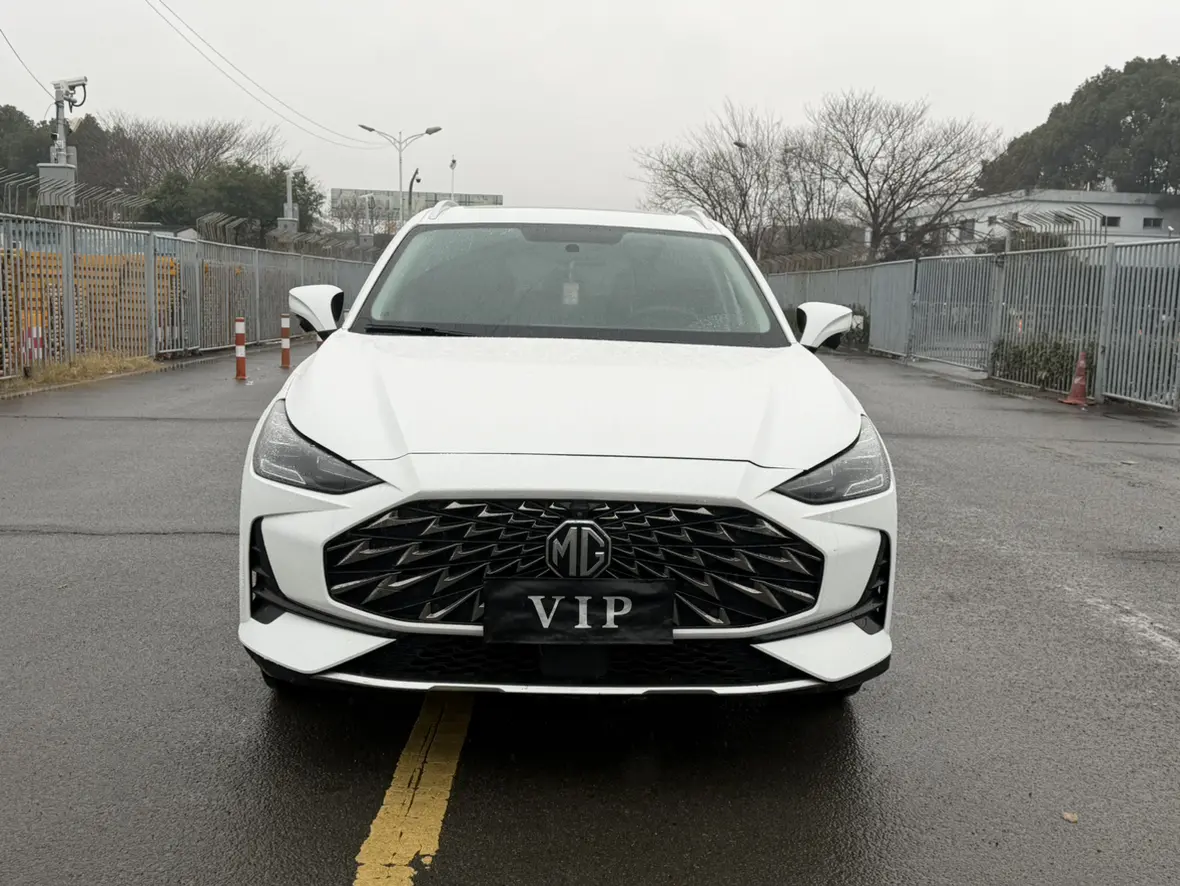 MG ONE  из Китая