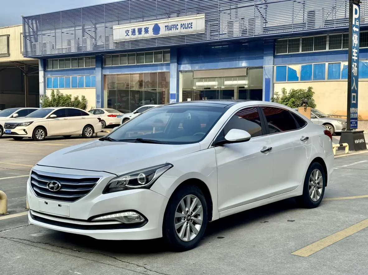 Hyundai Famous pictures  из Китая