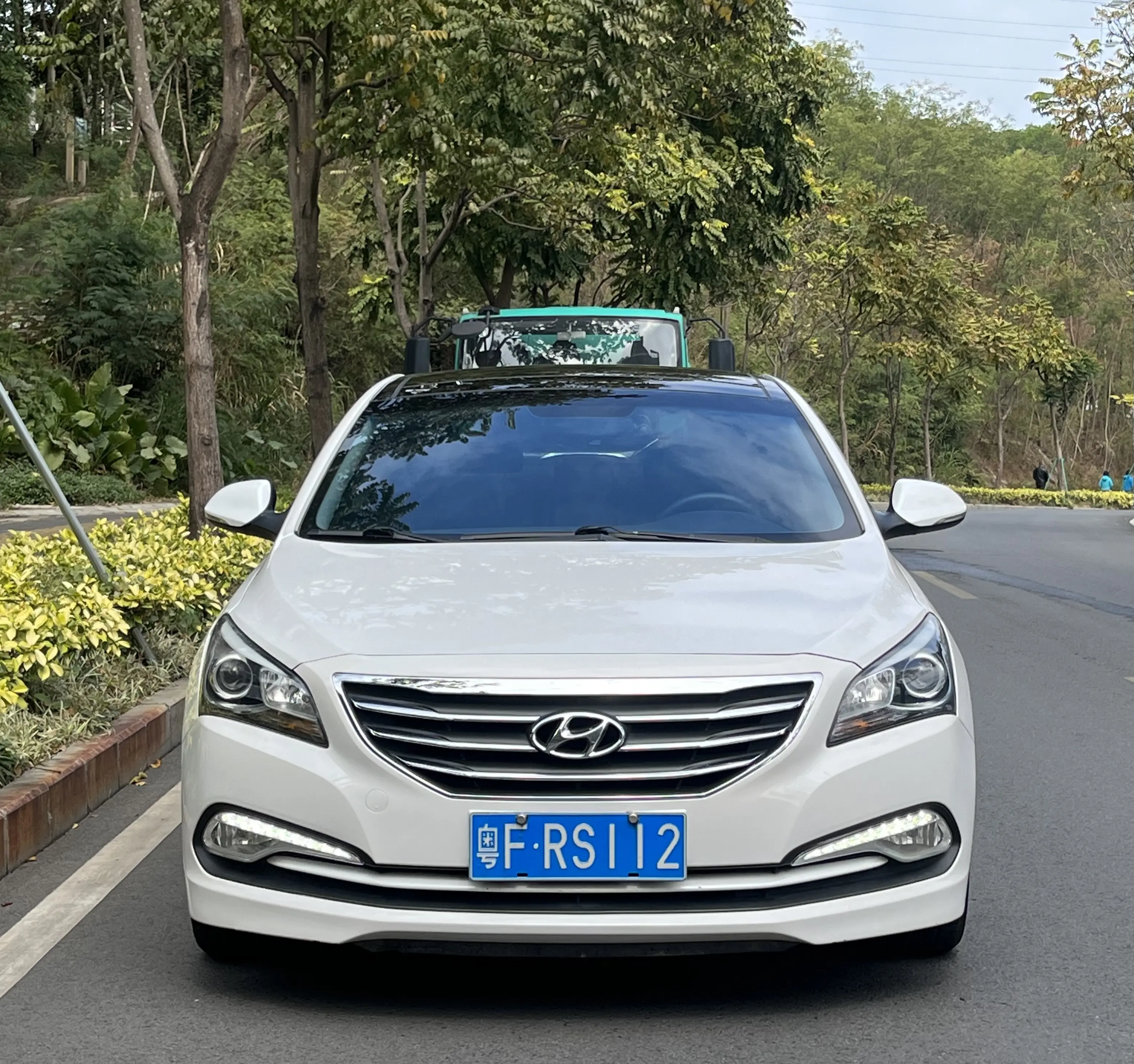 Hyundai Famous pictures  из Китая