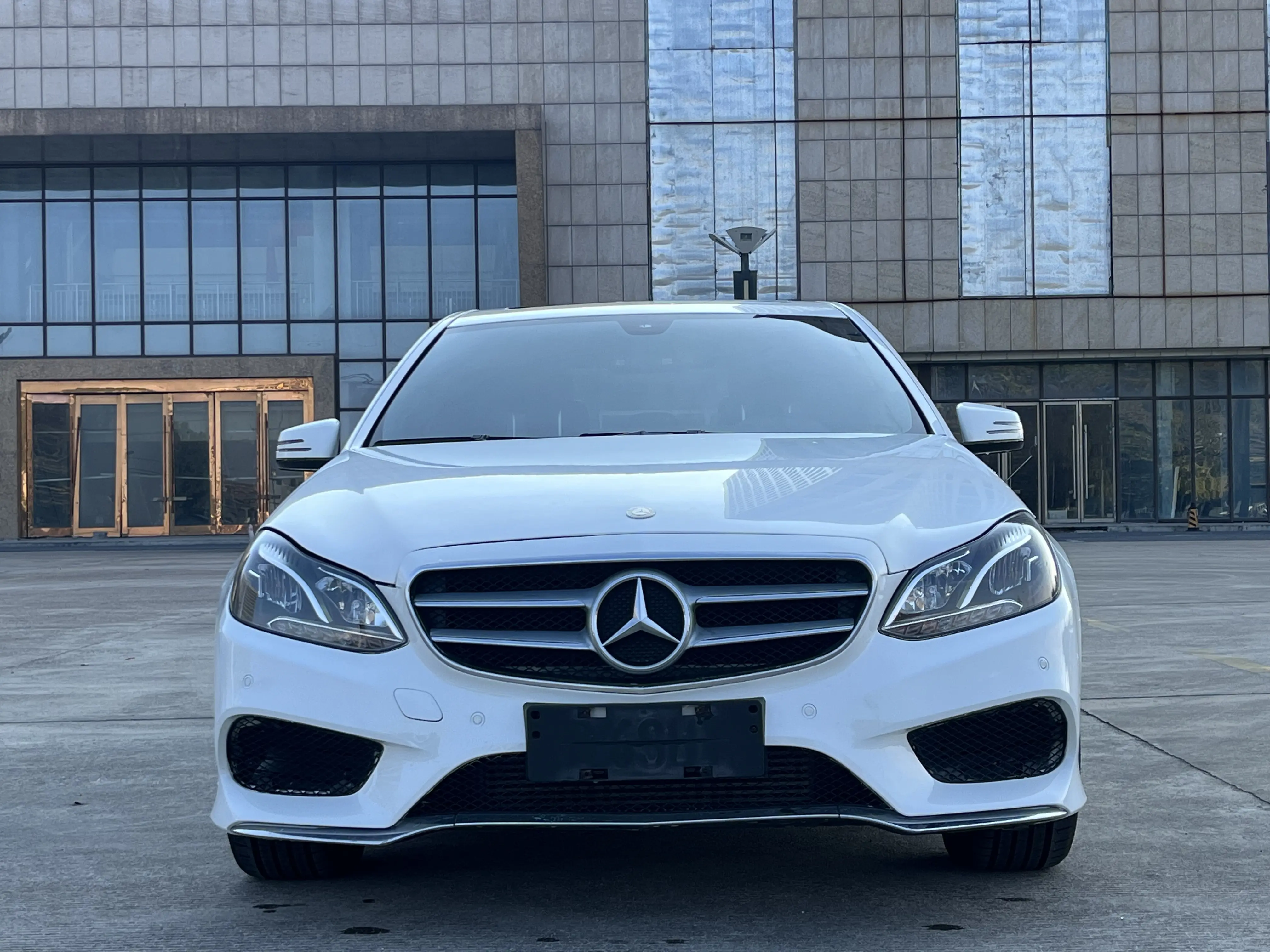 Mercedes-Benz E-Class  из Китая