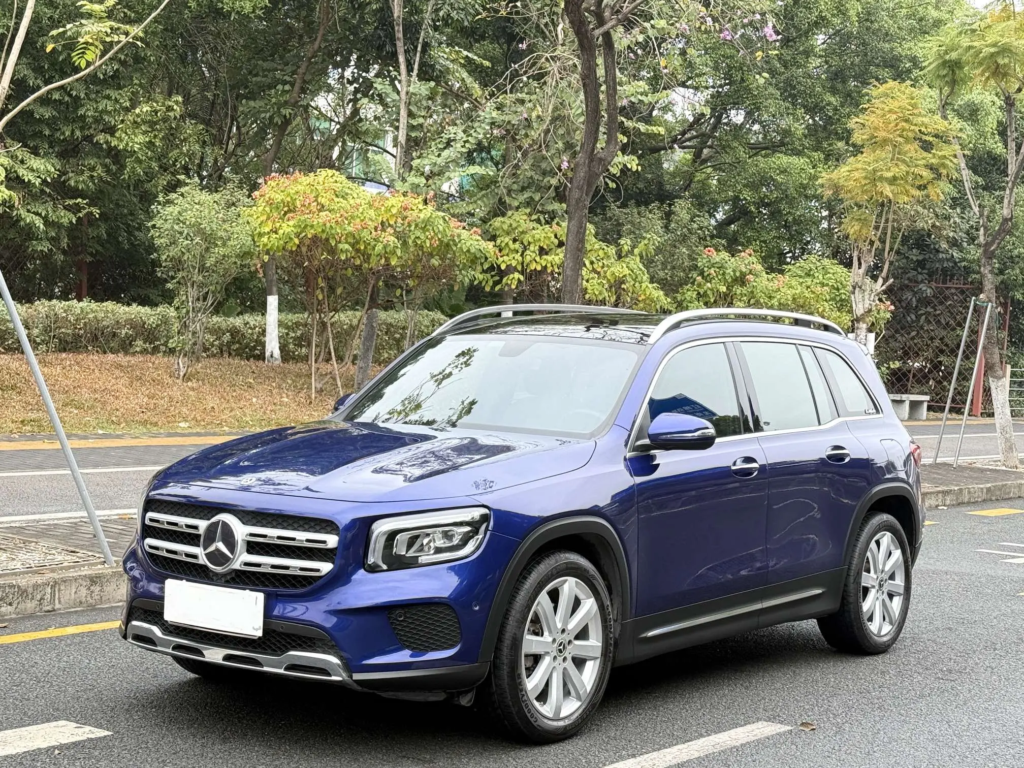 Mercedes-Benz GLB  из Китая