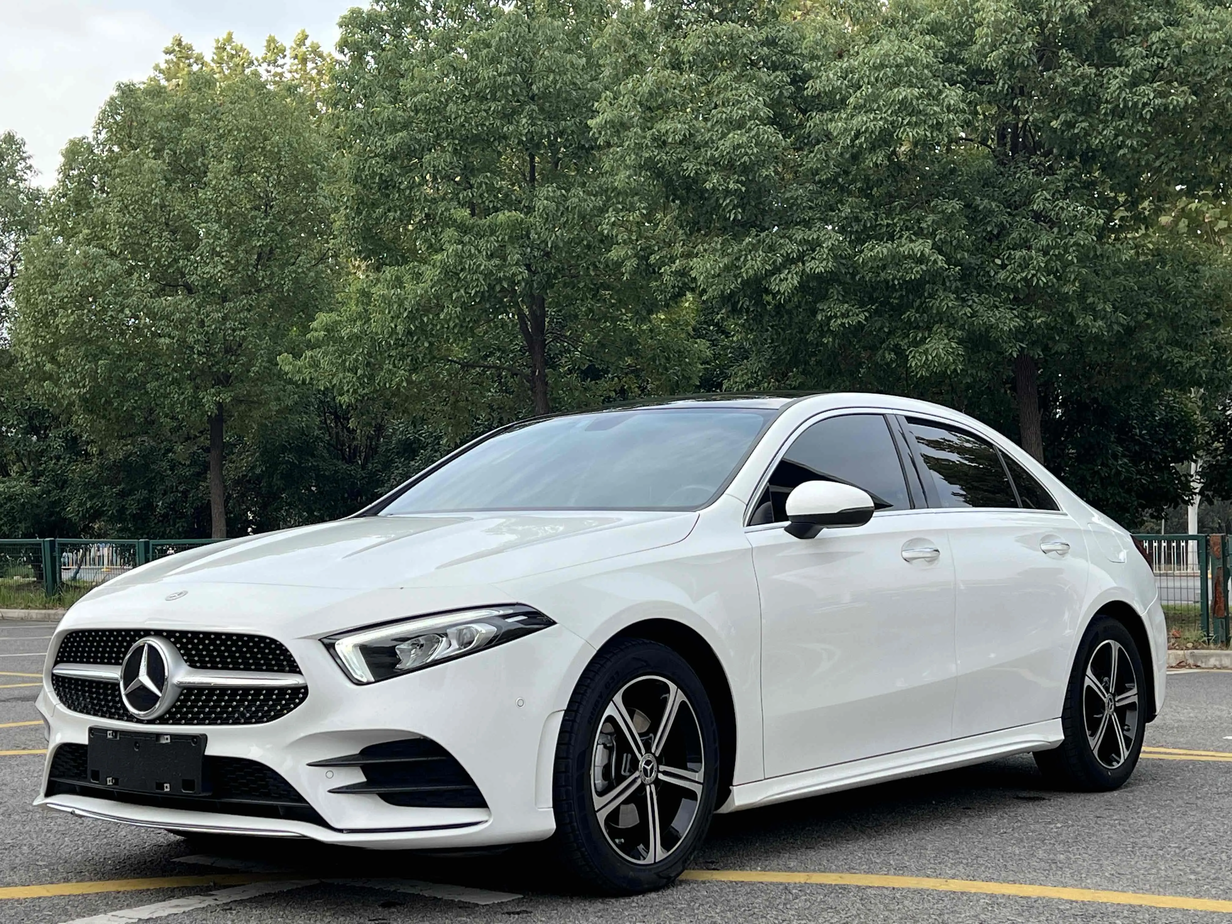 Mercedes-Benz Mercedes Benz A Class  из Китая