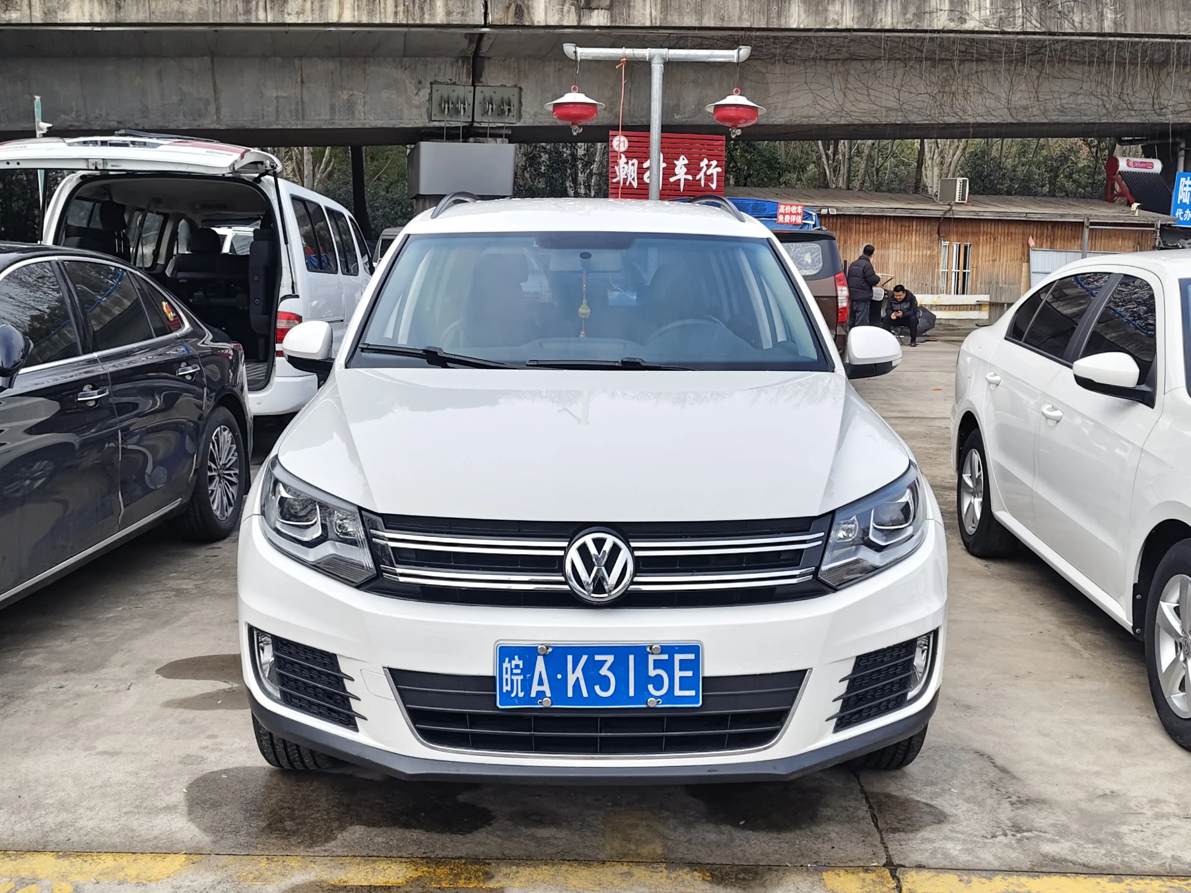 Volkswagen Tiguan  из Китая