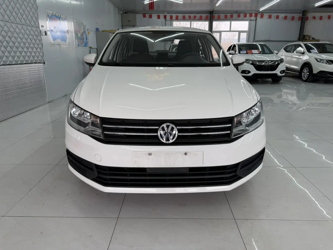 Volkswagen Santana  из Китая