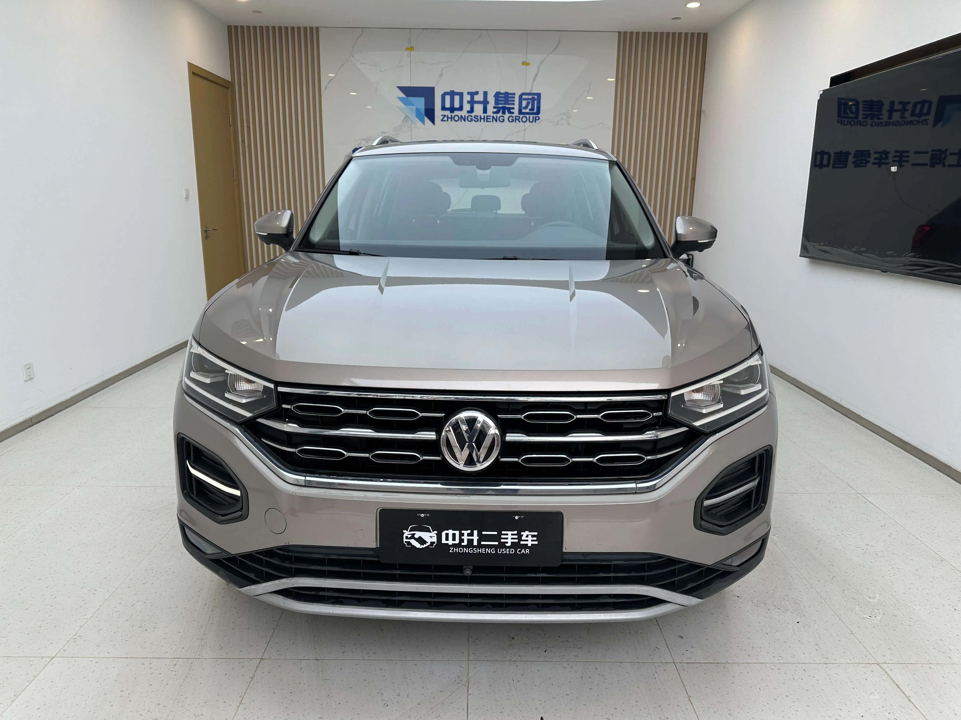 Volkswagen Tayron  из Китая