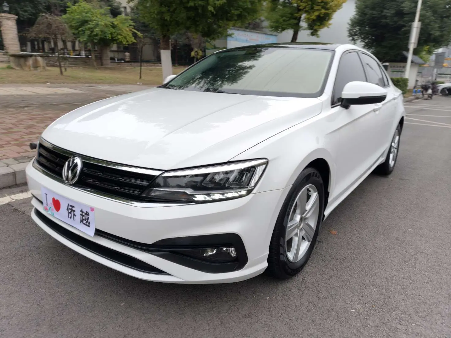 Volkswagen Lamando (Lingdu)  из Китая