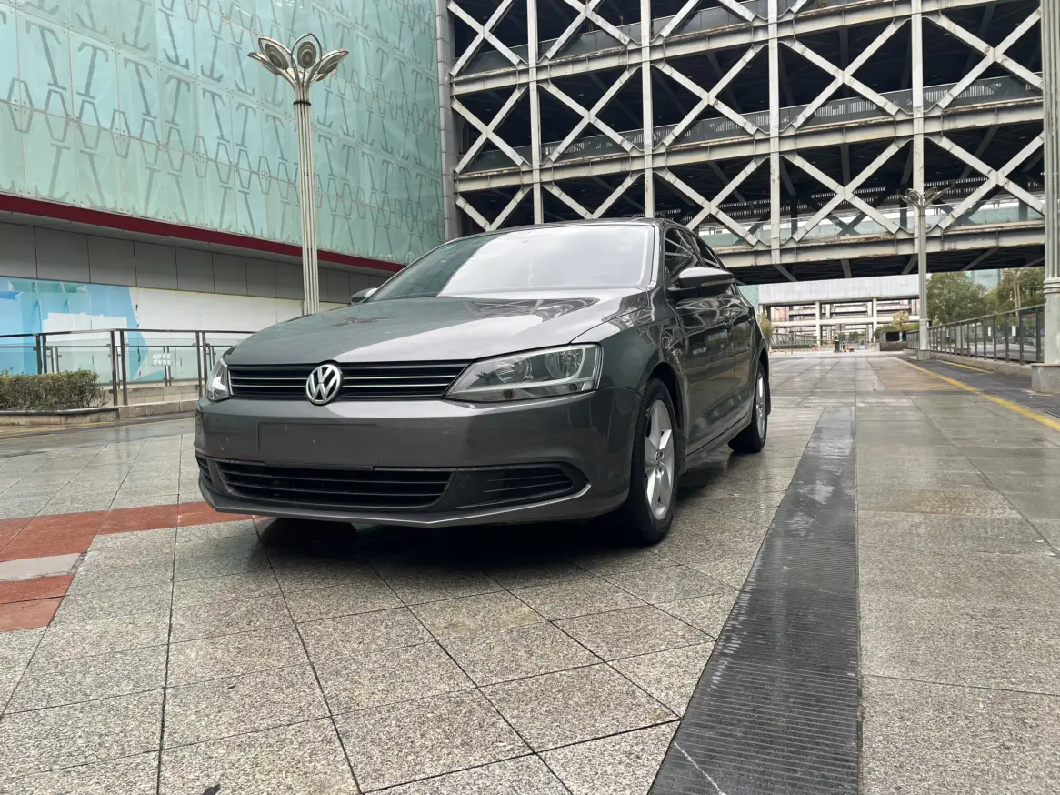 Volkswagen Sagitar  из Китая