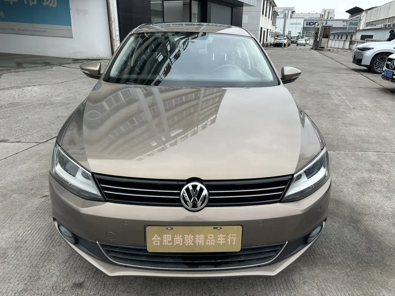 Volkswagen Sagitar  из Китая