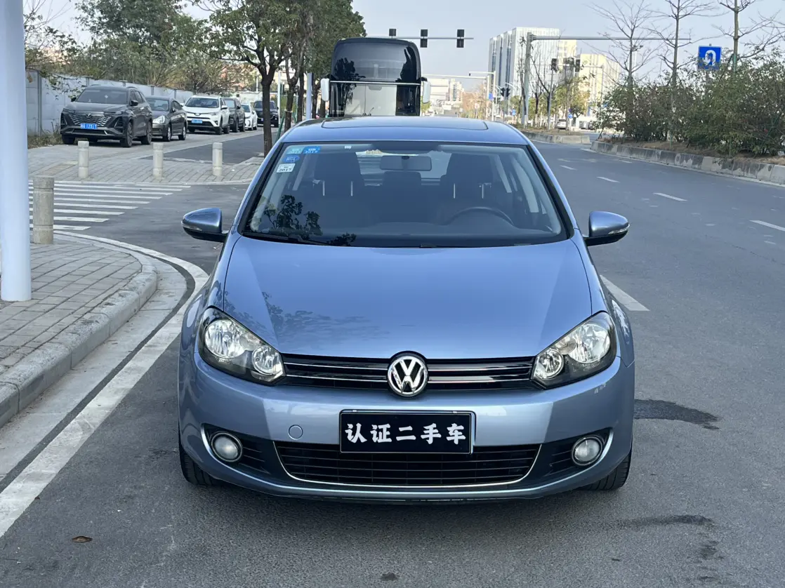 Volkswagen Golf  из Китая