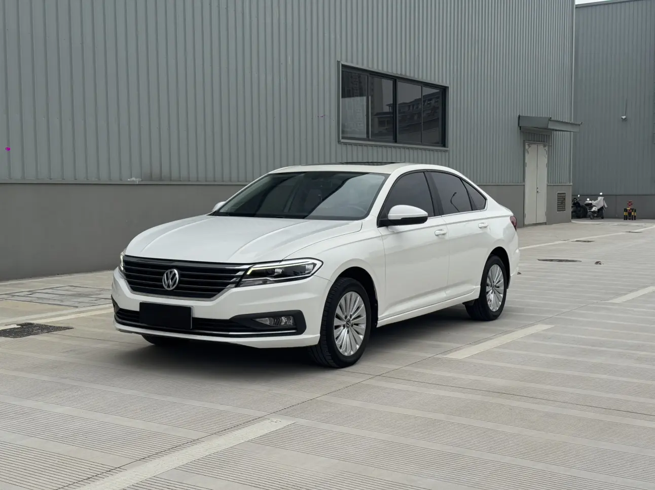 Volkswagen Lavida  из Китая