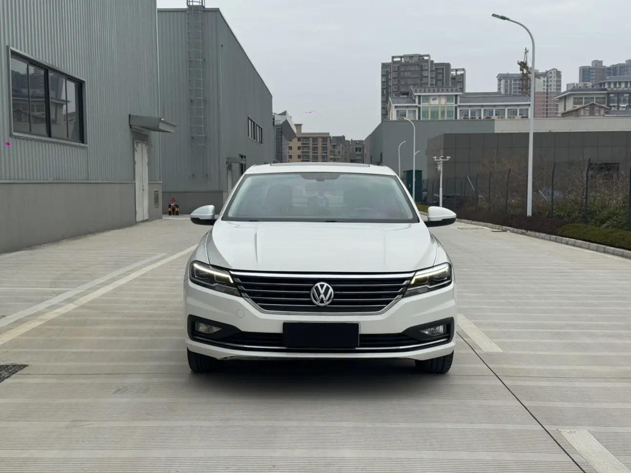 Volkswagen Lavida  из Китая