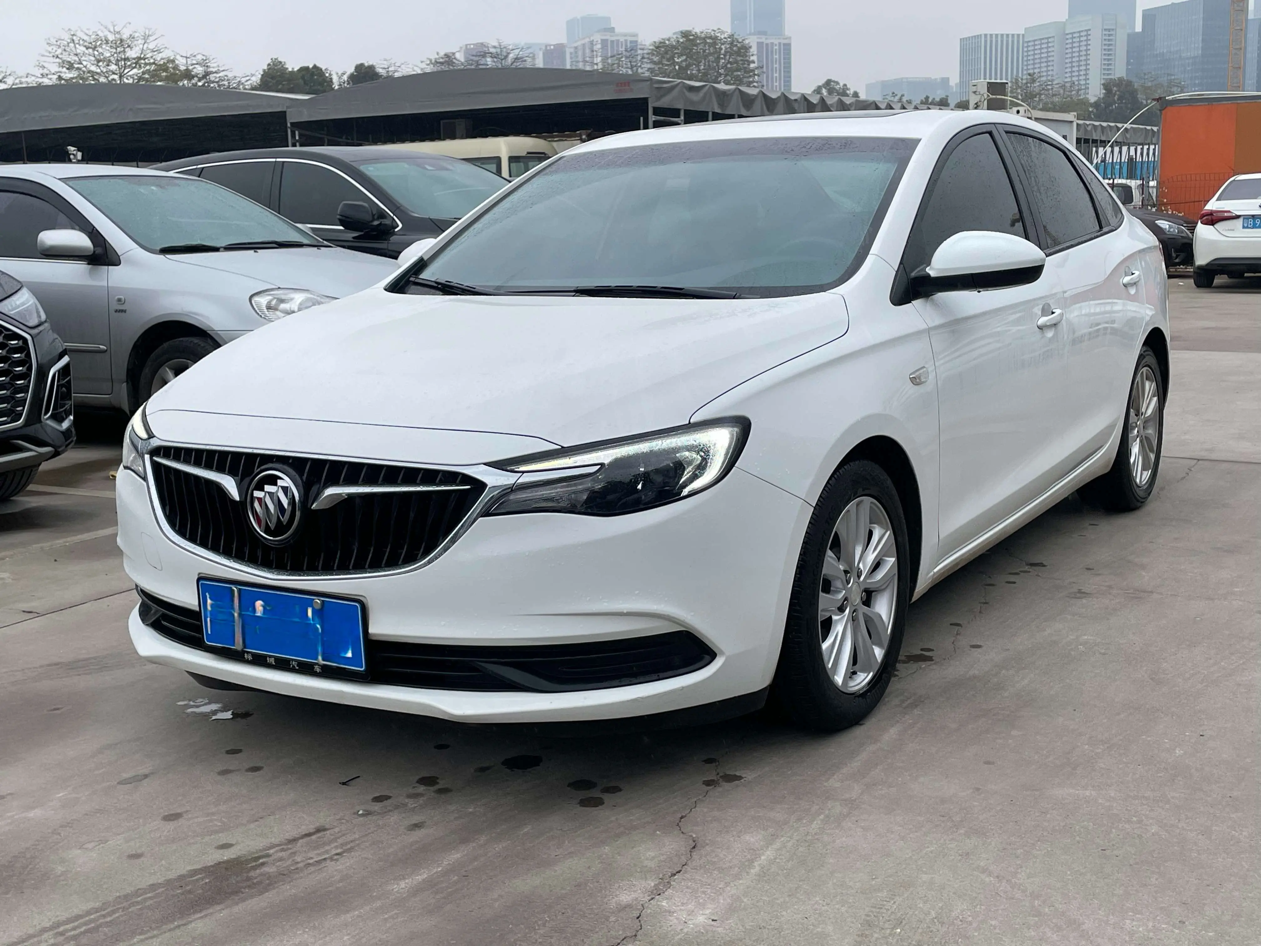 Buick Yinglang  из Китая