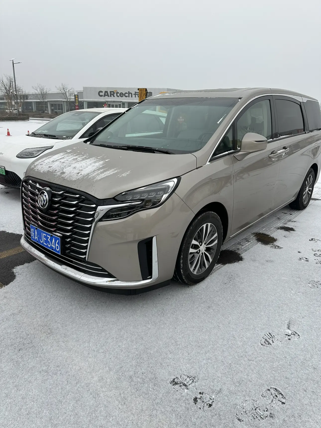 Buick GL8  из Китая