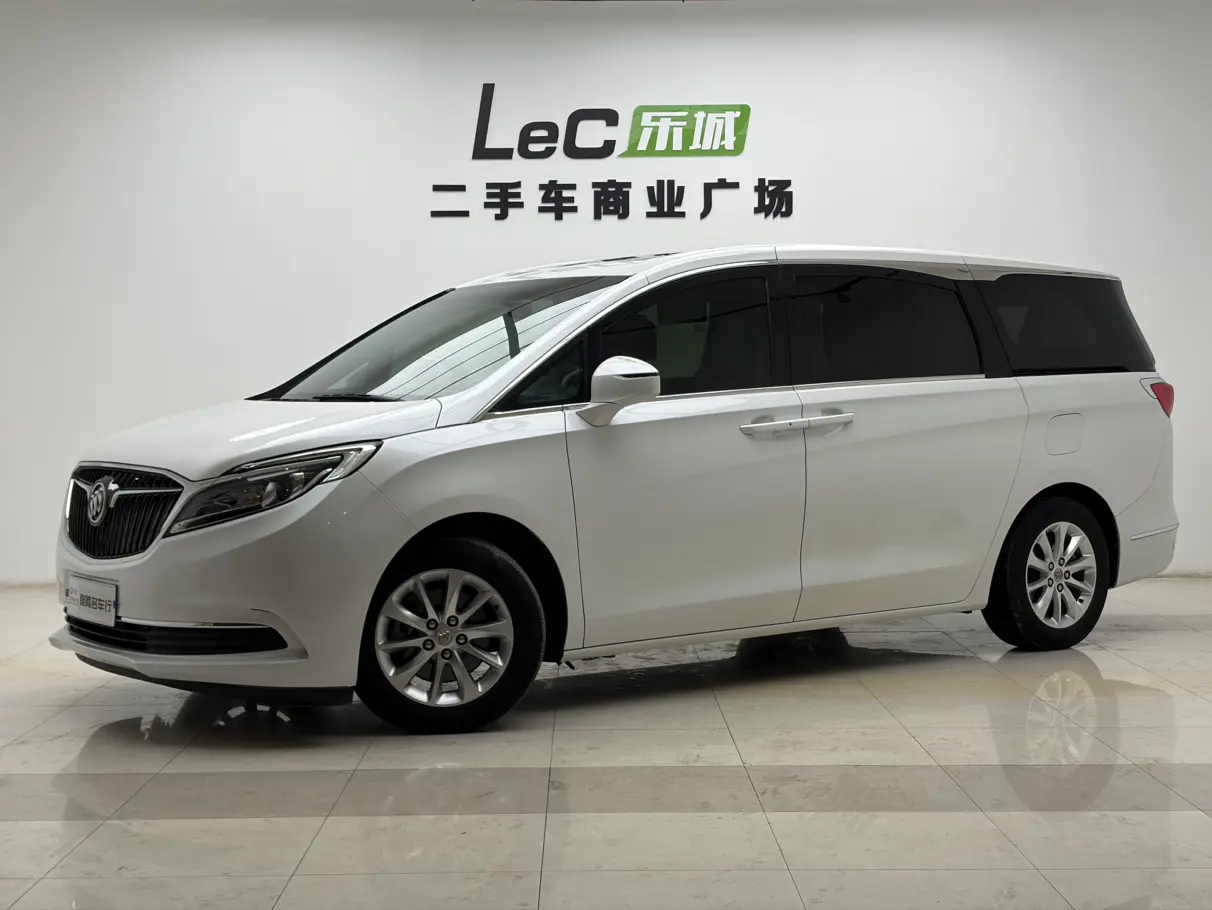 Buick GL8  из Китая