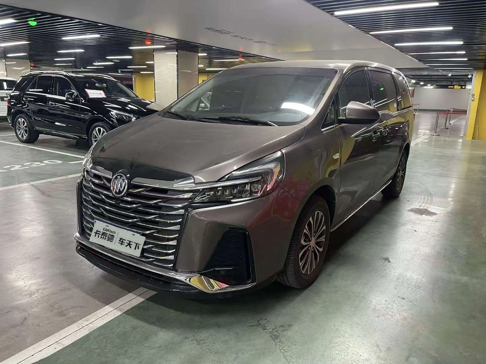 Buick GL8  из Китая