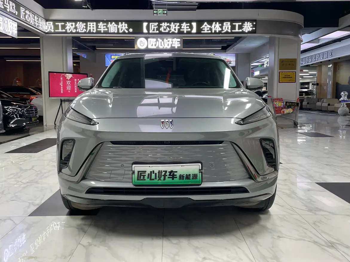 Buick E5  из Китая