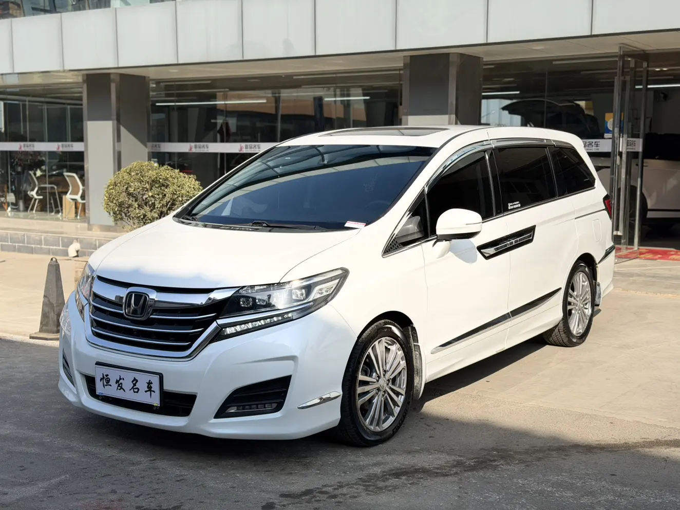 Honda Elysion (Alison)  из Китая