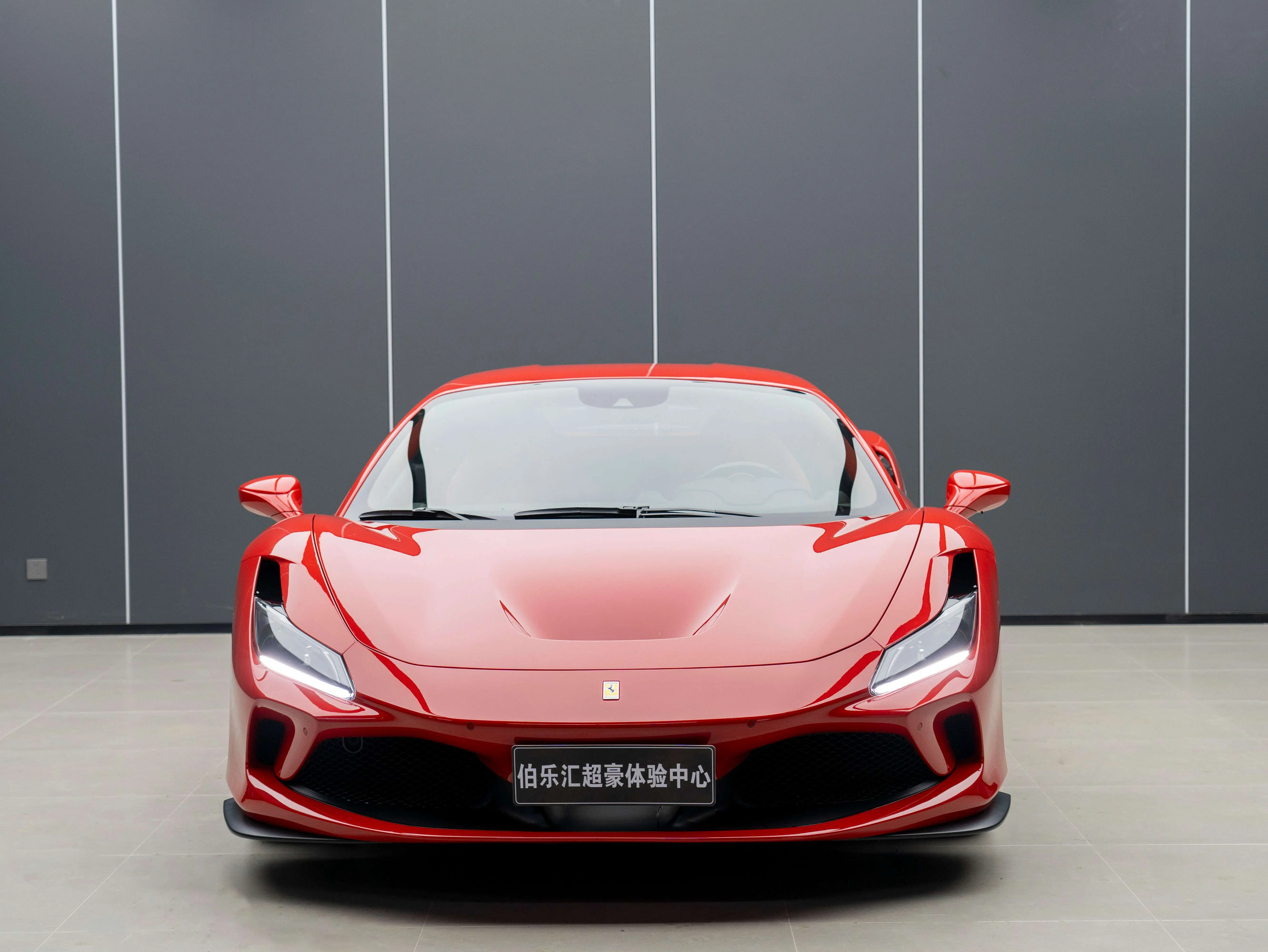 Ferrari F8  из Китая