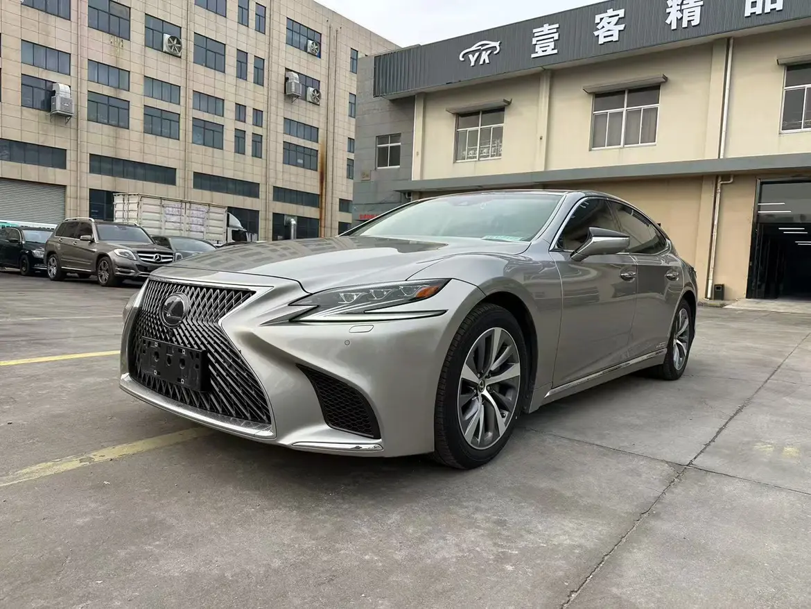 Lexus LS  из Китая