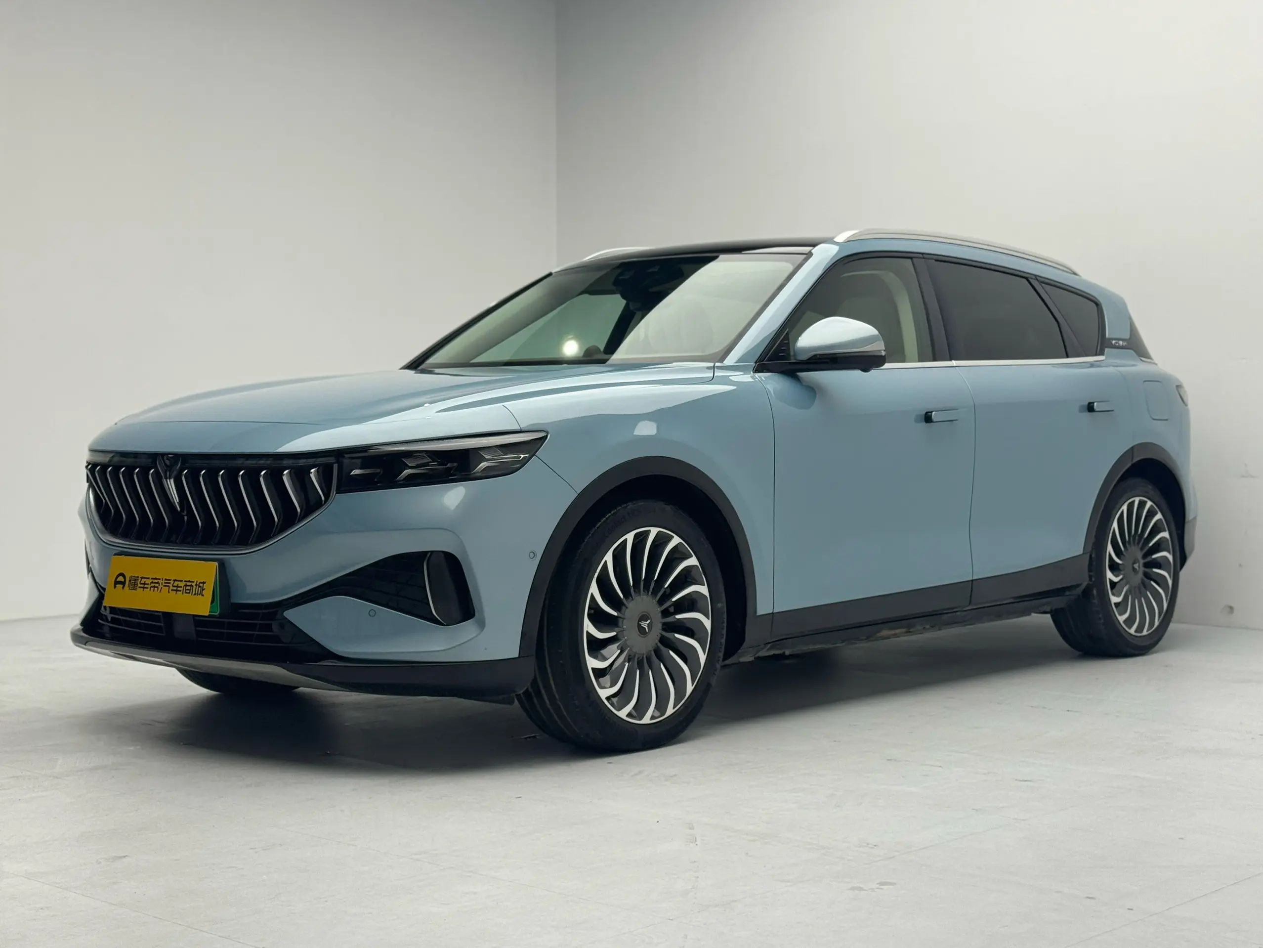 Voyah Lantu FREE  из Китая