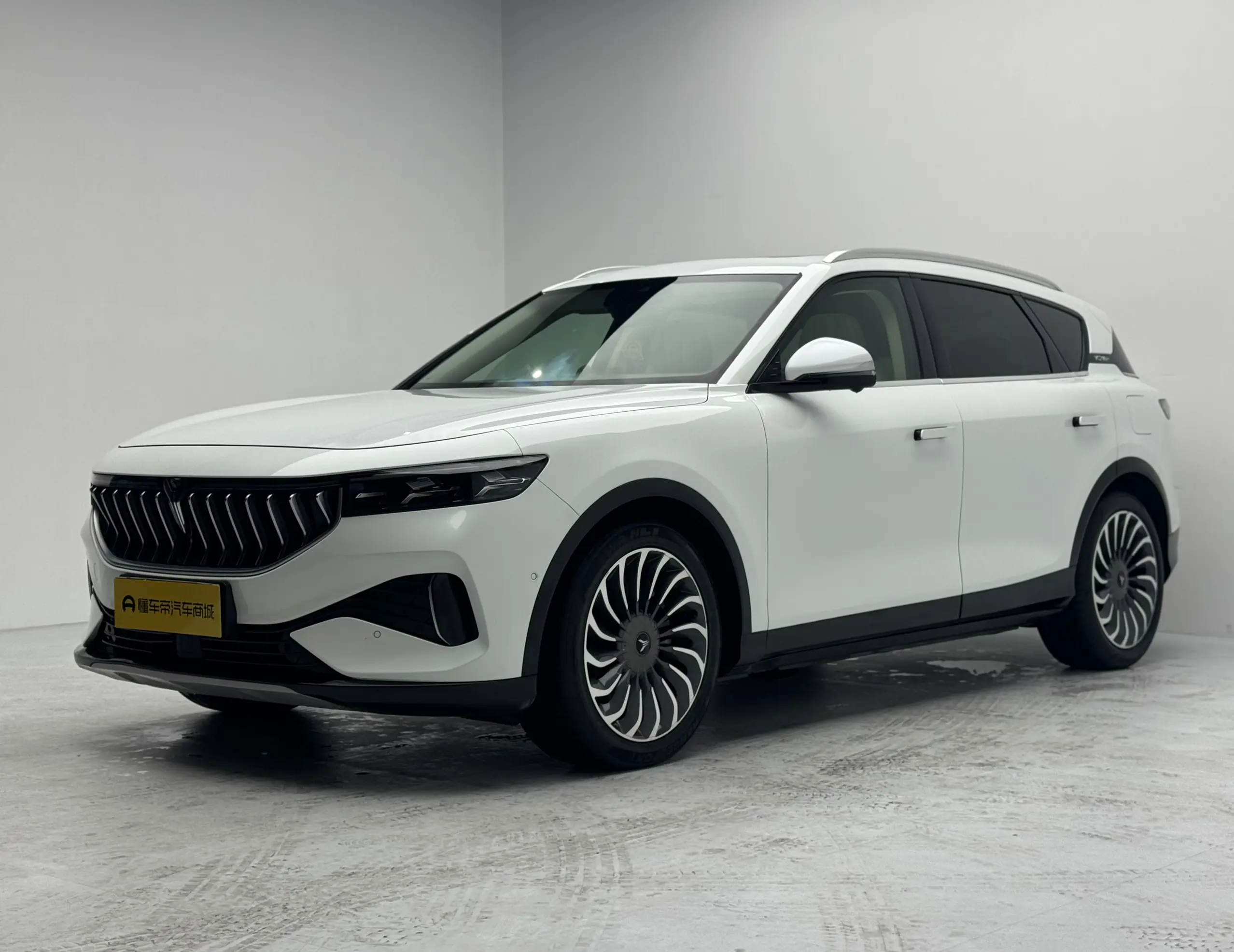 Voyah Lantu FREE  из Китая