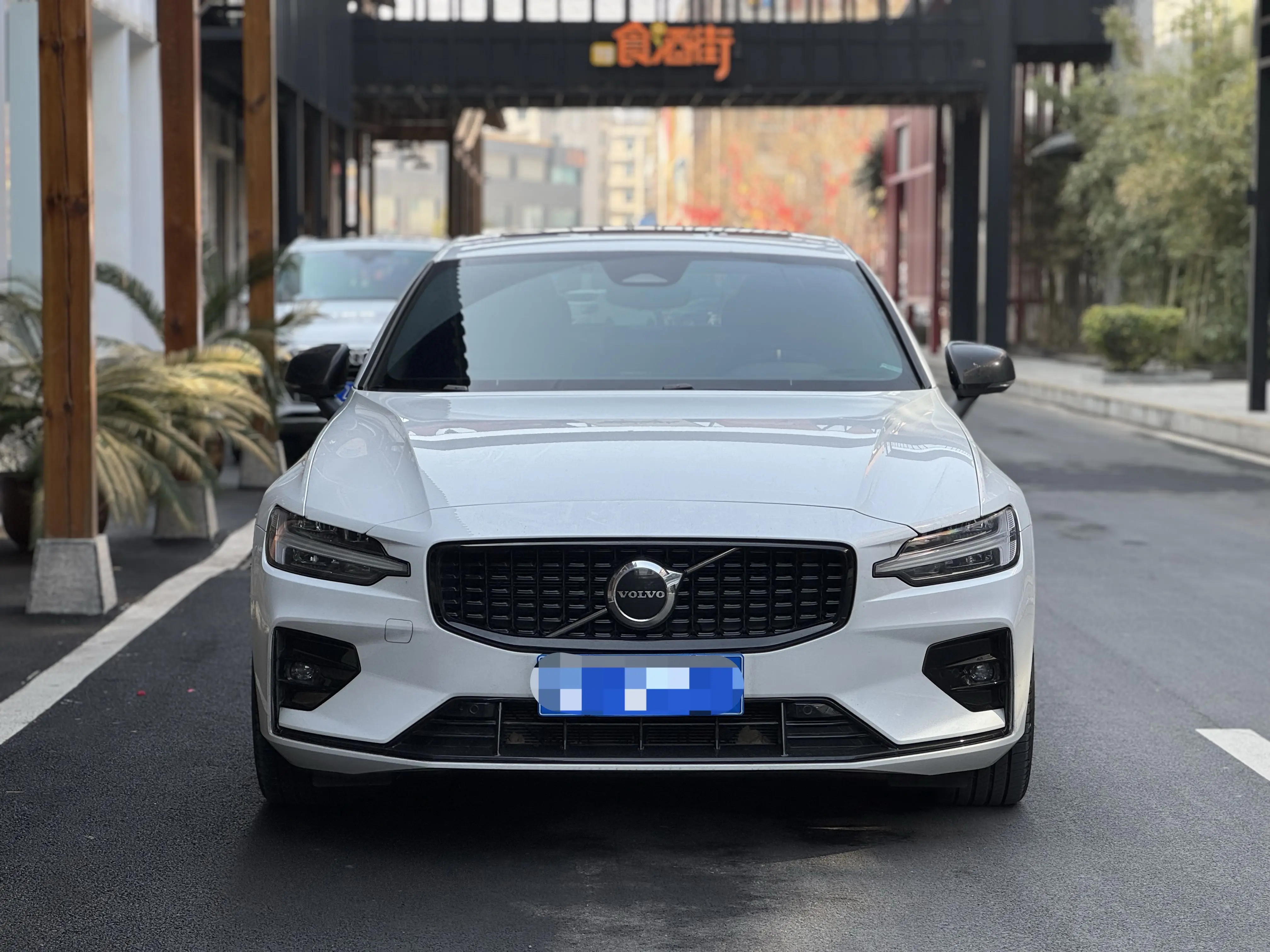 Volvo S60  из Китая