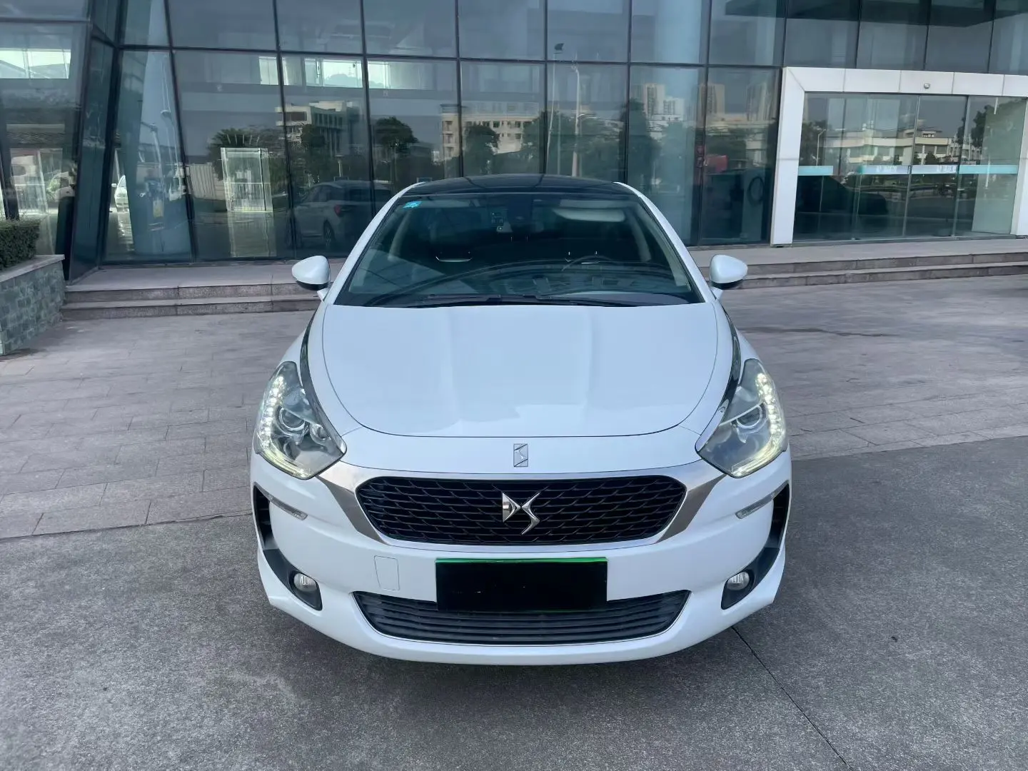 DS 5  из Китая