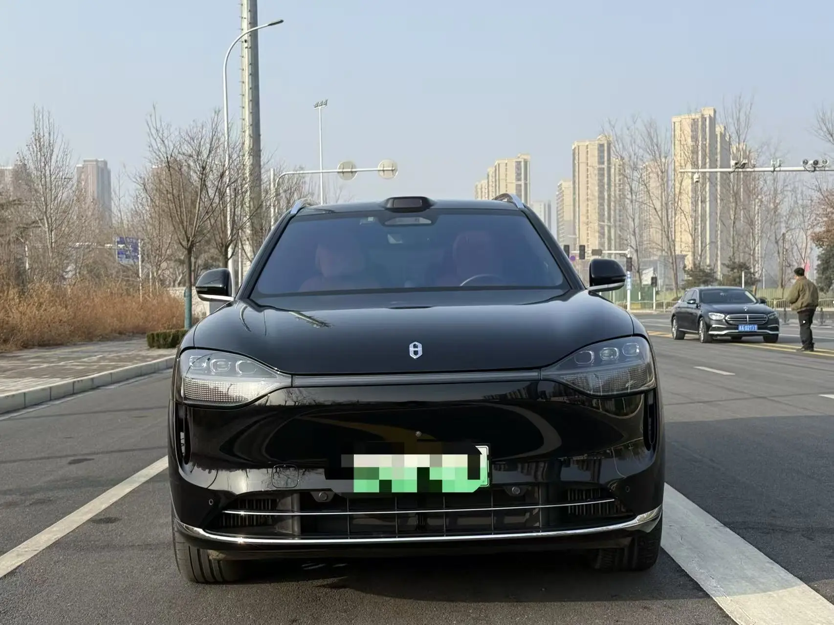 AITO M9 (Wenjie M9)  из Китая