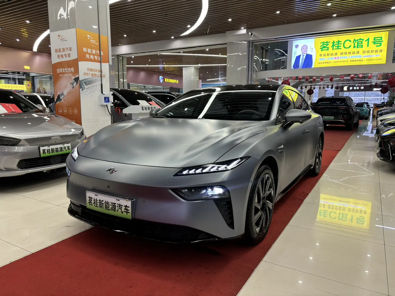 Dongfeng Eπ007  из Китая