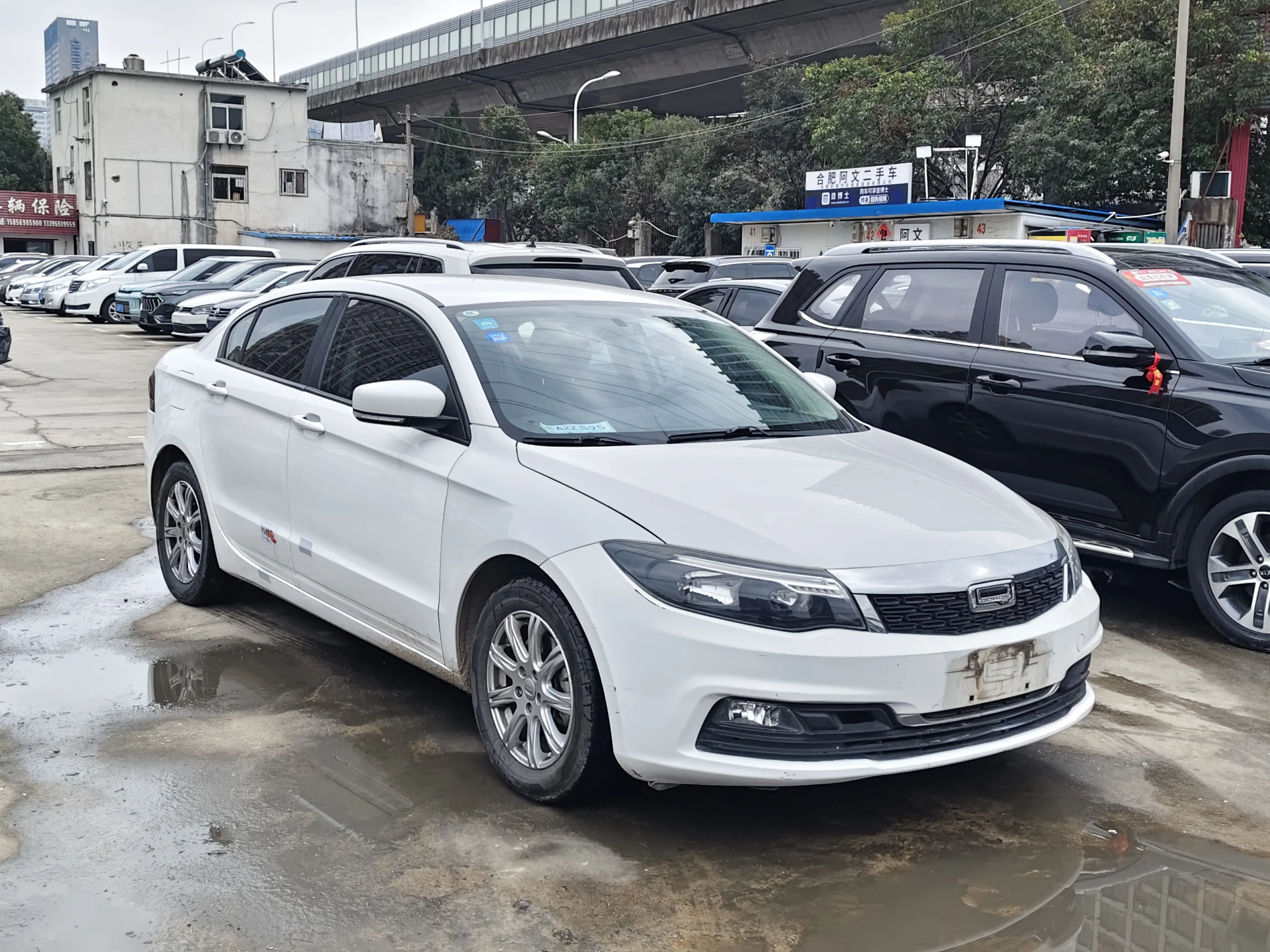 Qoros 3  из Китая