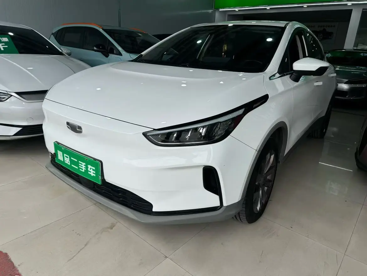 Geely Geometry C  из Китая