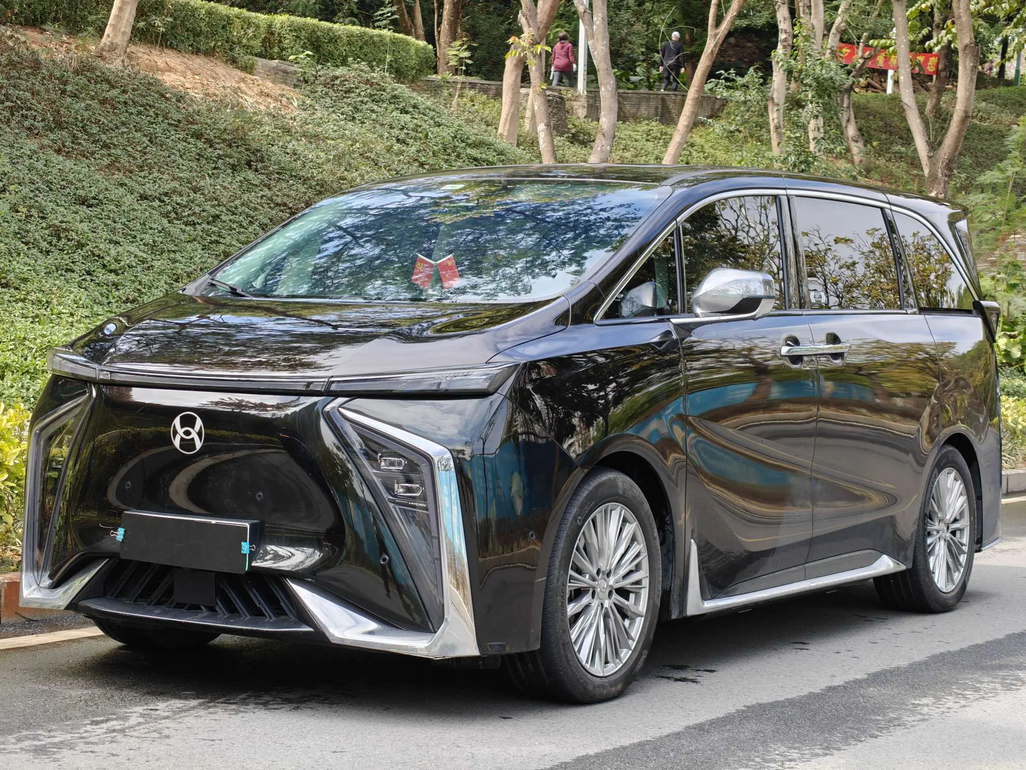 HYCAN Hechuang V09  из Китая