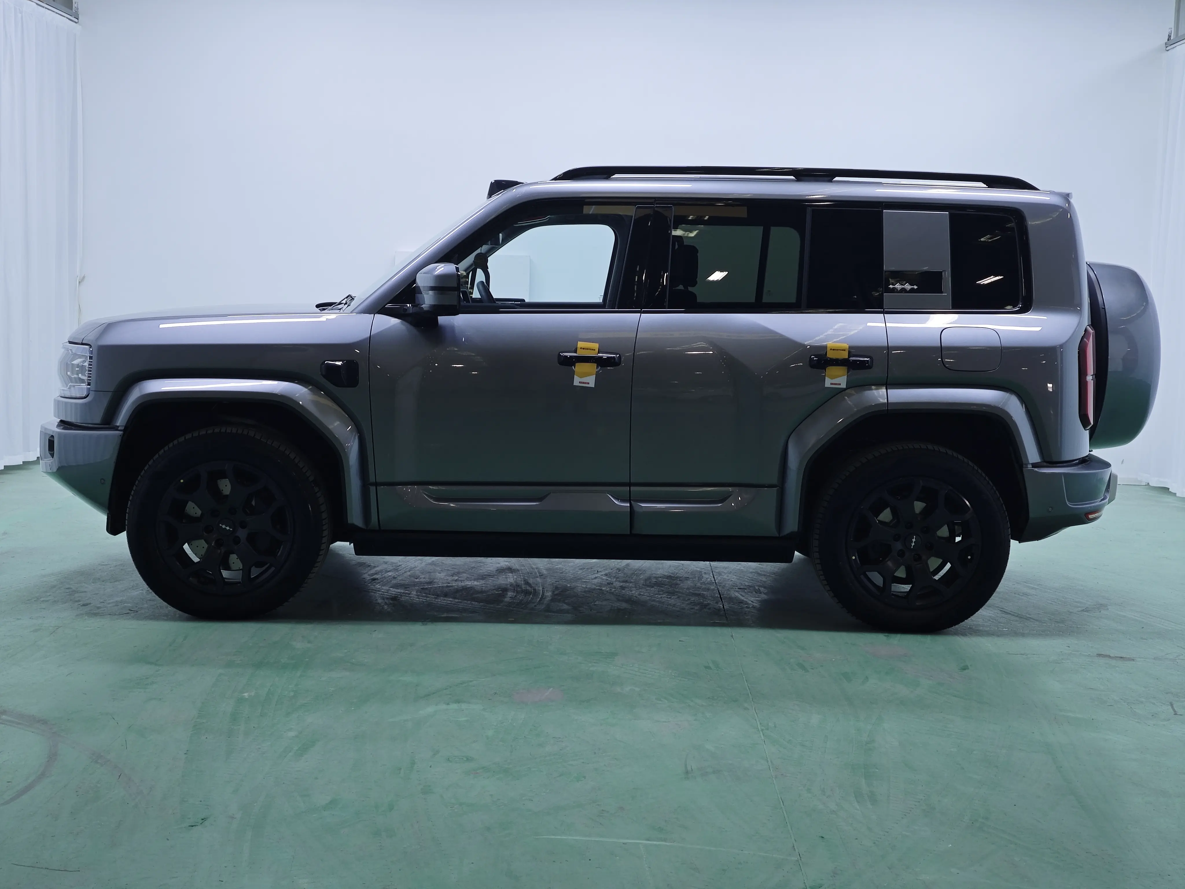 BYD Leopard Leopard 5  из Китая