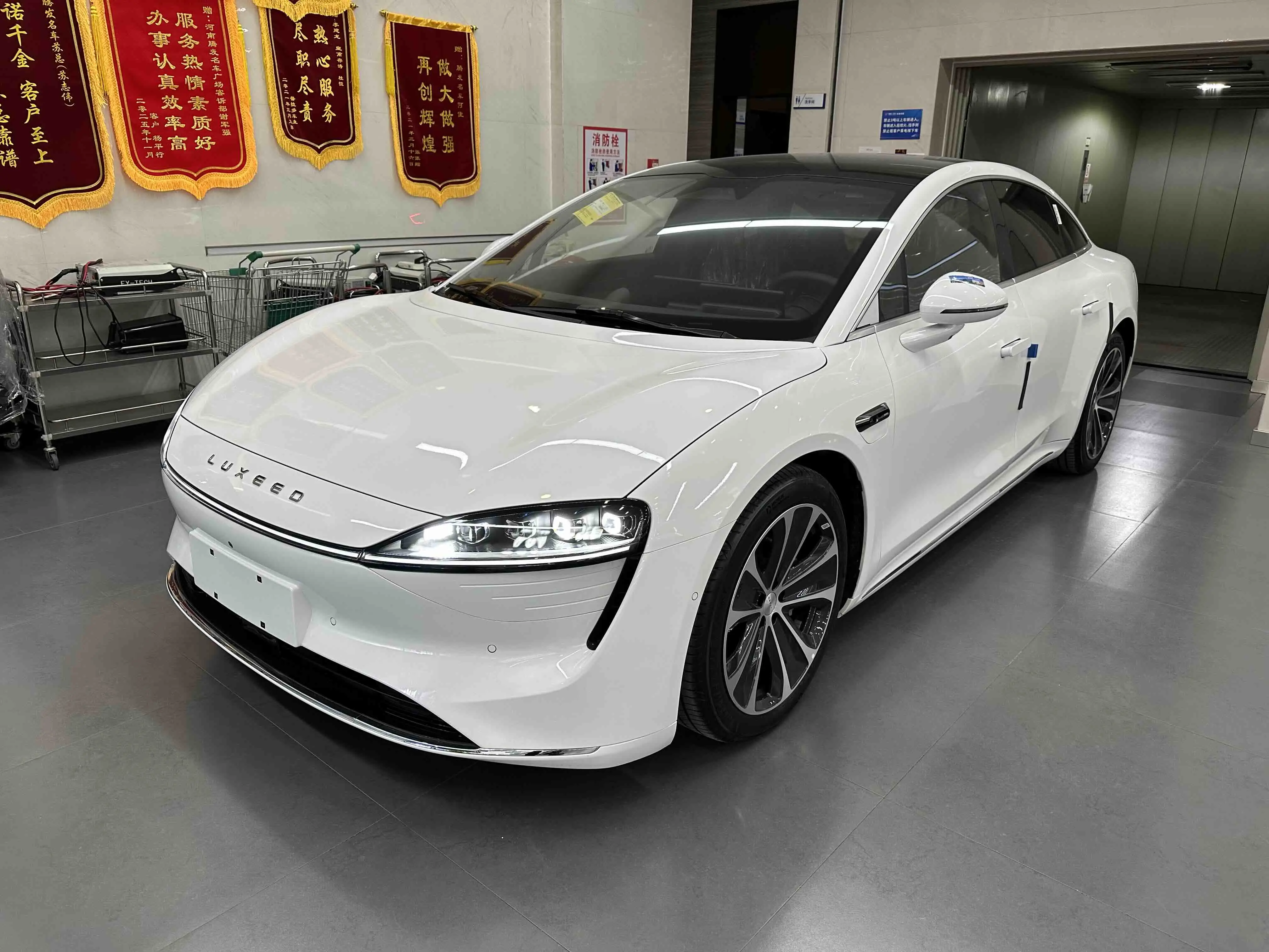 Luxeed SmartS7  из Китая