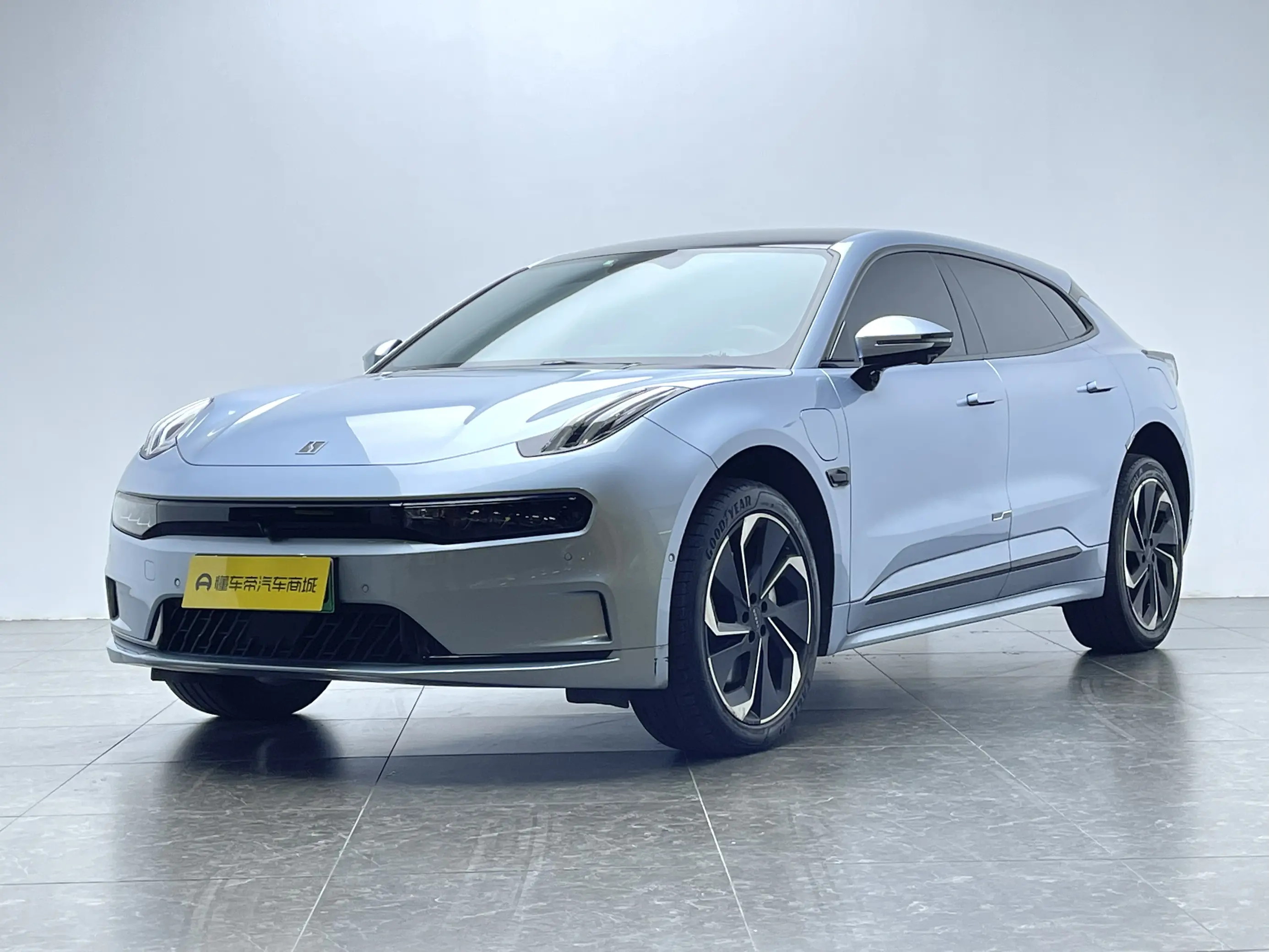 ZEEKR 001  из Китая