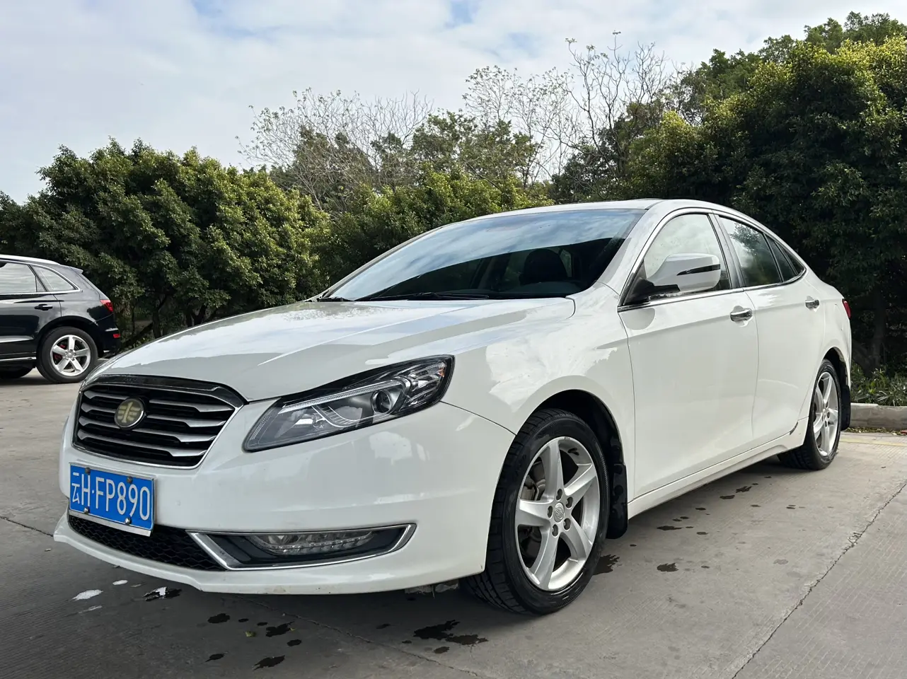 FAW Bestune B70 (Besturn B70)  из Китая